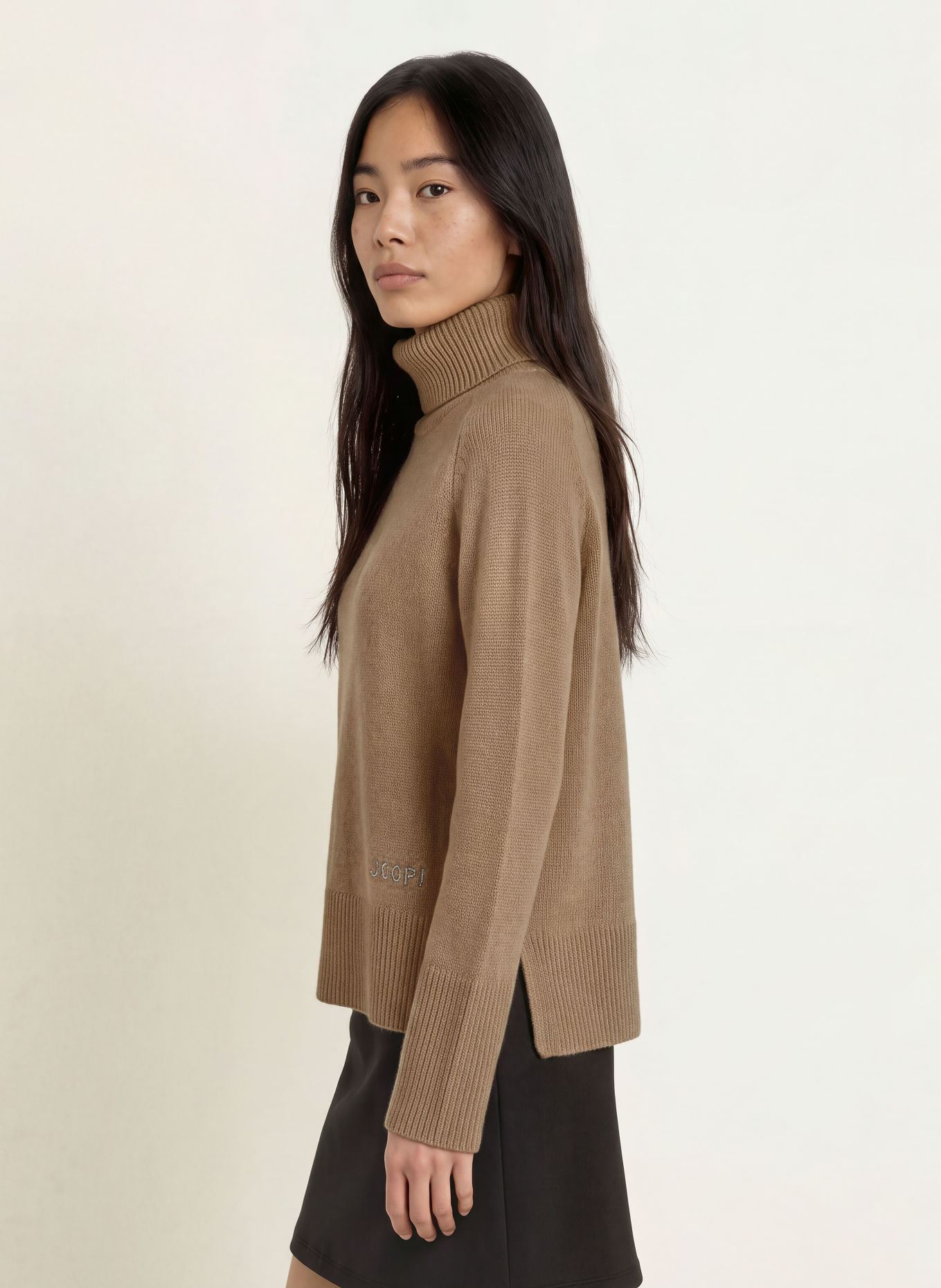 JOOP! KADDLE-coltrui met col en sierstenen: LICHTBRUIN