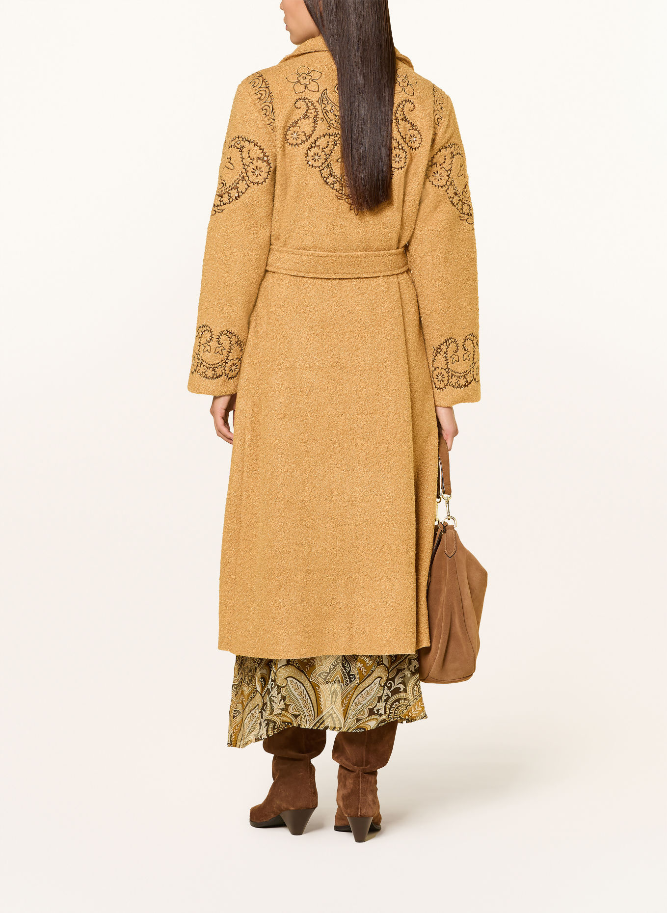 Grace Bouclé coat with gemstones and sequins: CAMEL / BROWN