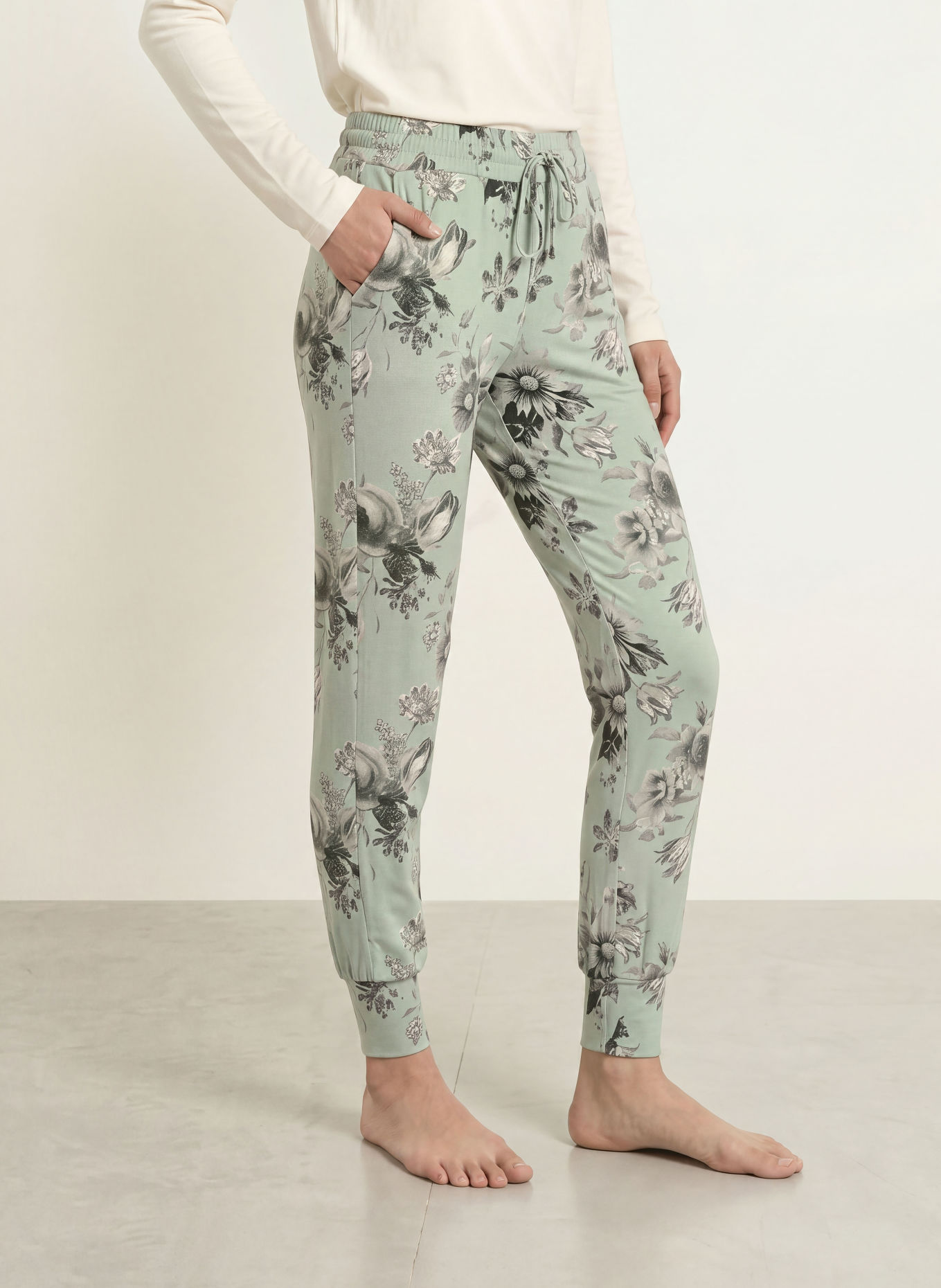 ESSENZA Pyjamabroek JULES FLOREAN van jersey: MINT / WIT
