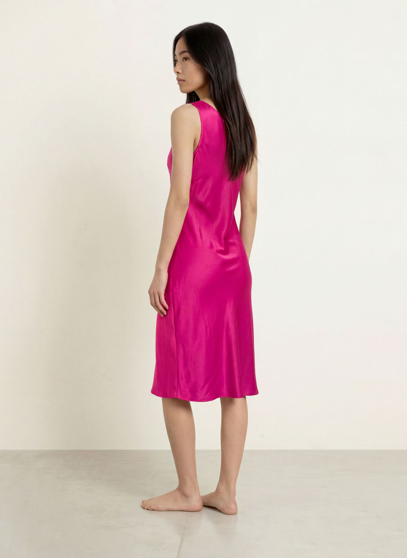 ESSENZA Chemise de nuit LUA UNI en satin: FUCHSIA