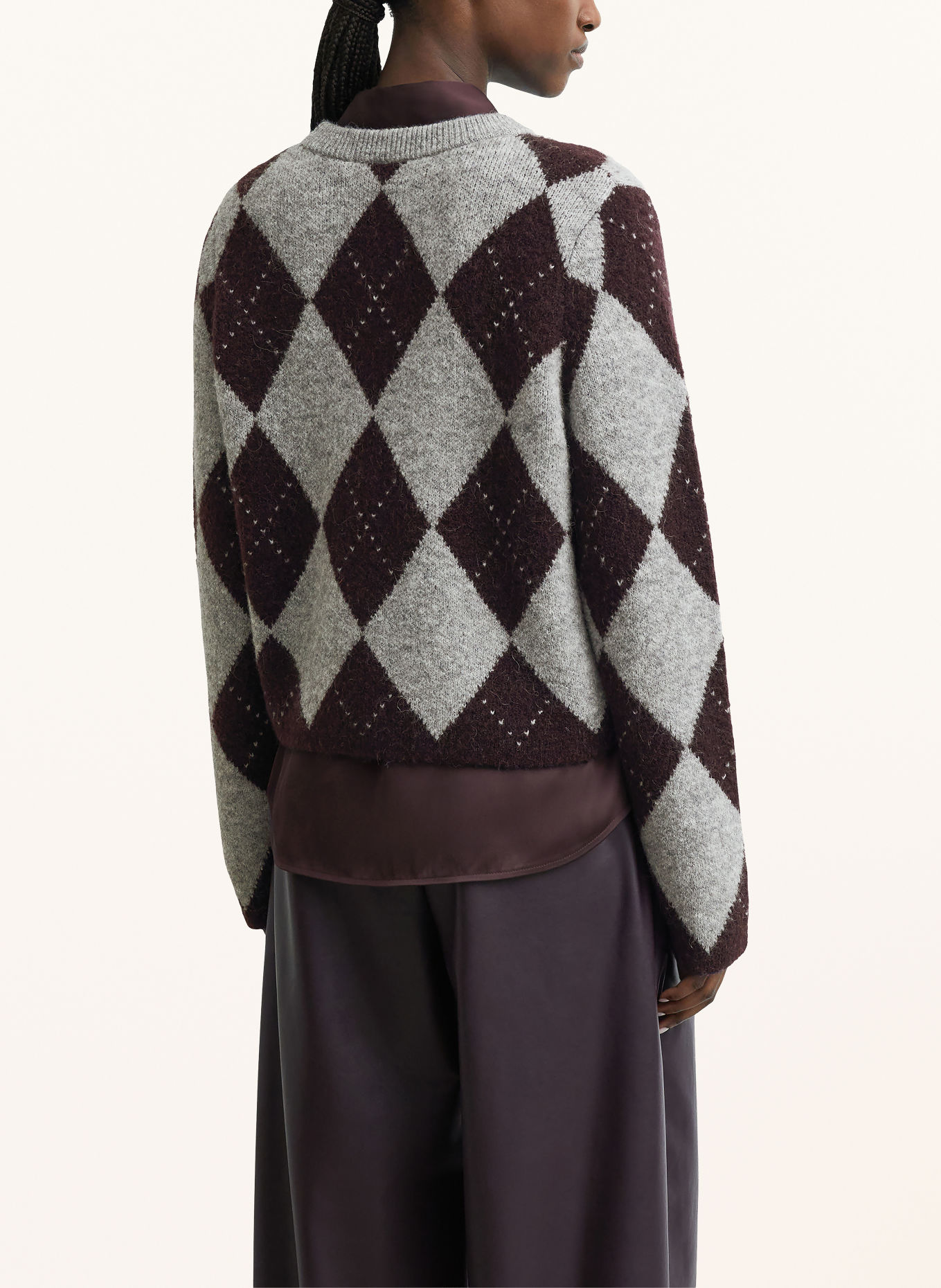 COMMA Sweater: GRAY / DARK RED
