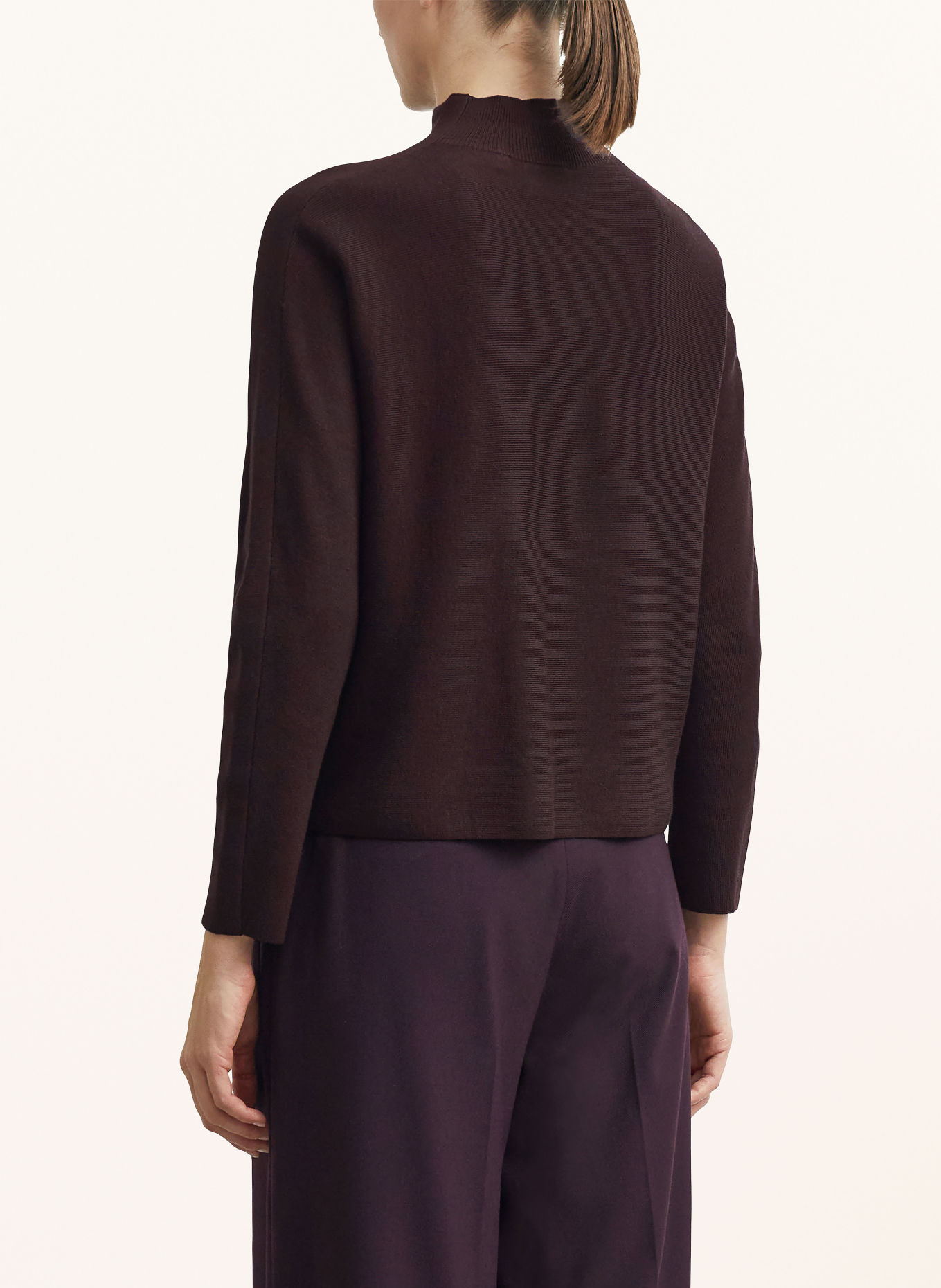 COMMA Sweater: DARK PURPLE
