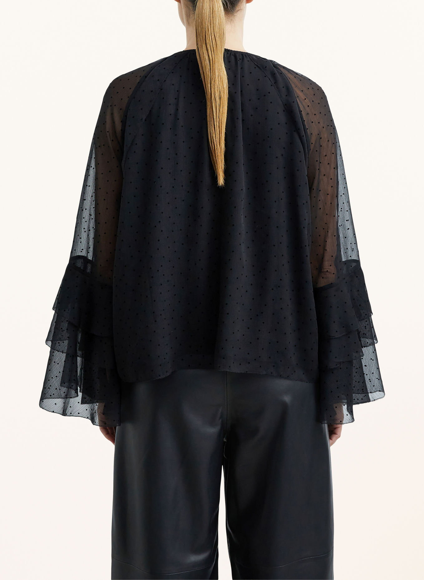 COMMA Blusenshirt mit Volants: SCHWARZ