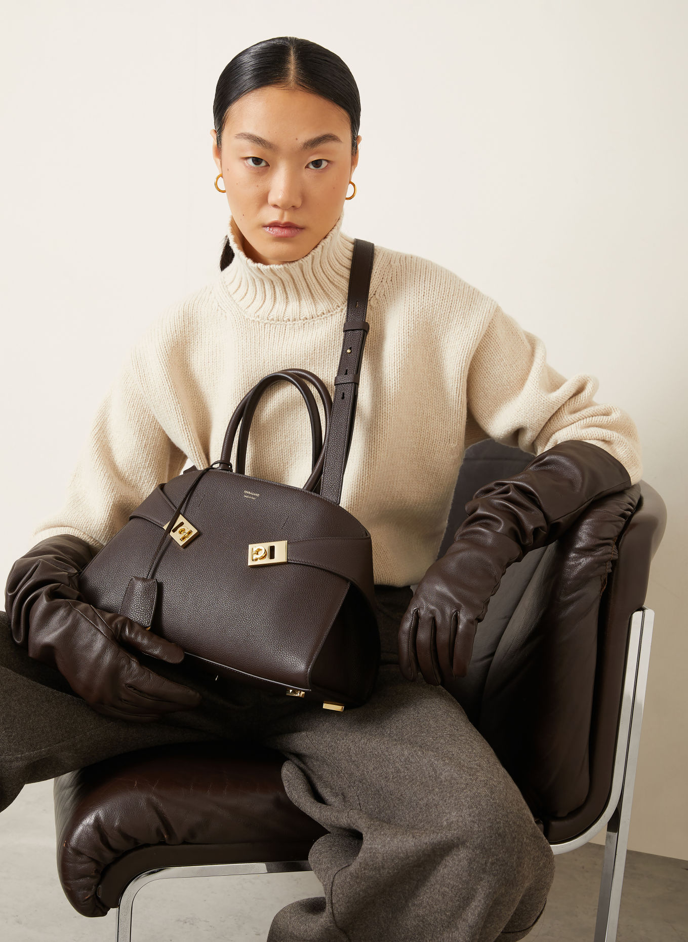 FERRAGAMO Handtas HUG: MARRON FONCÉ / GOUD