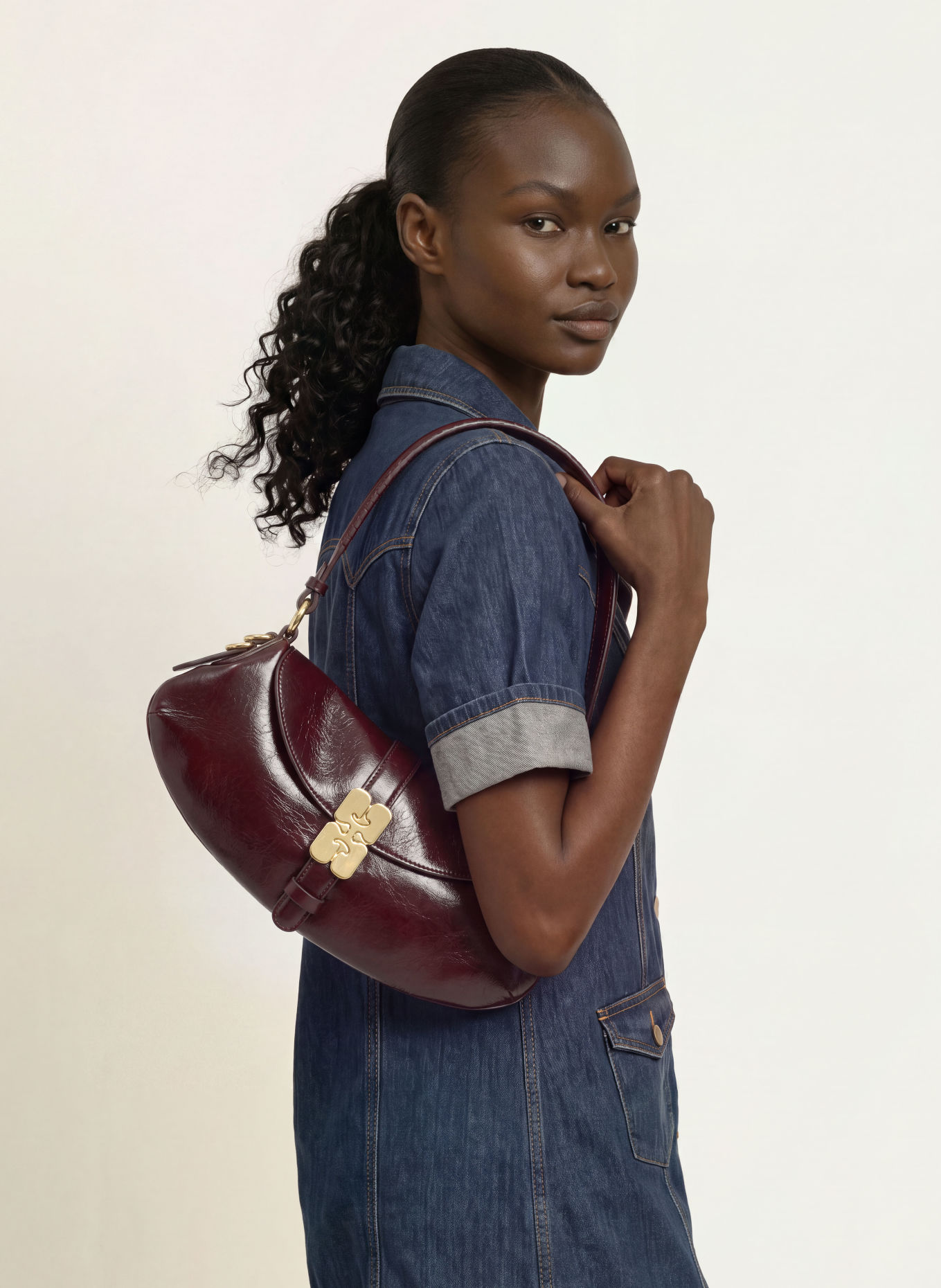 GANNI Handbag B-KAT: DARK RED / GOLD