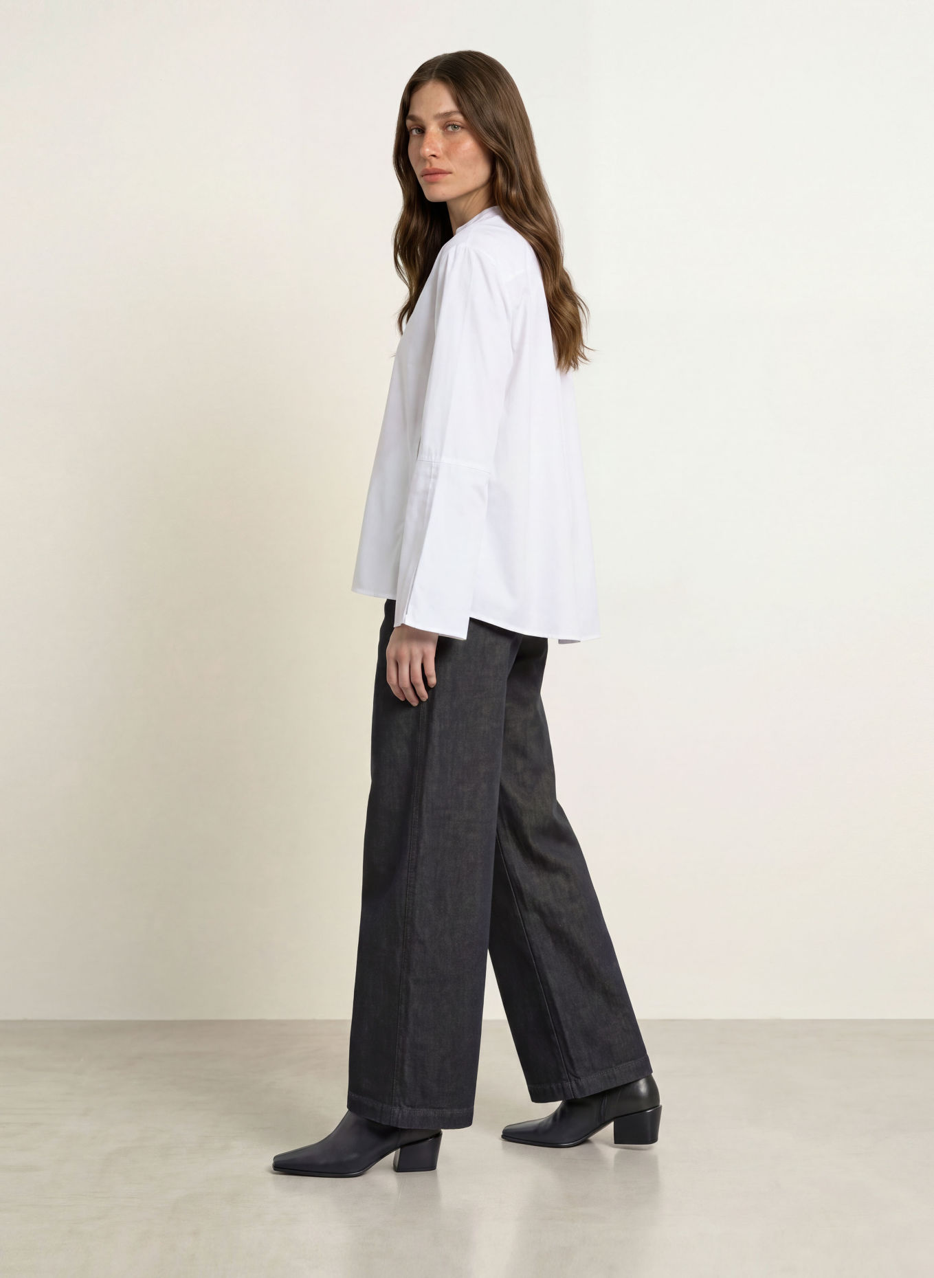 ROBERT FRIEDMAN Bluse: WEISS