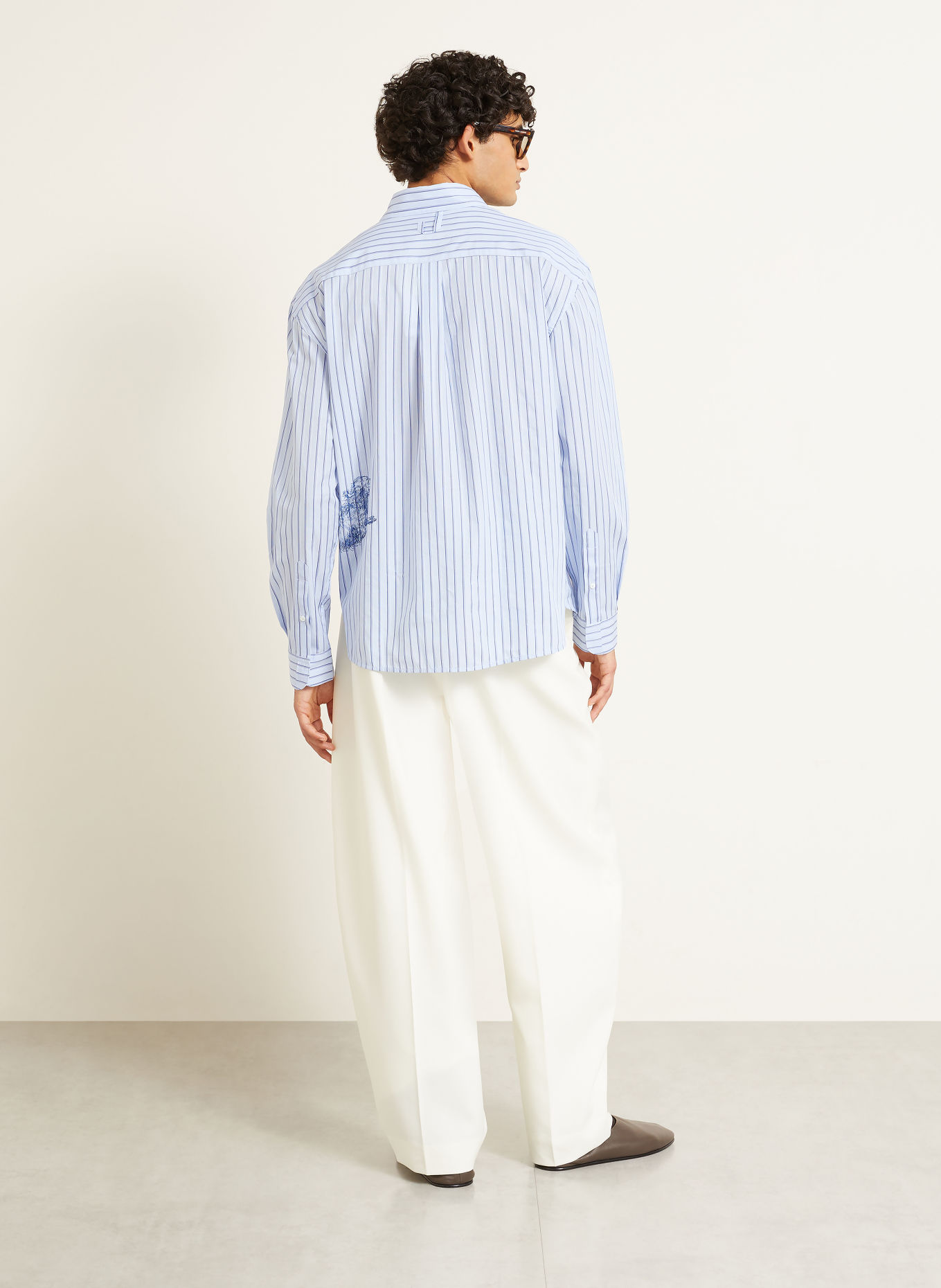 JACQUEMUS Hemd LA CHEMISE SIMON Modern Fit: HELLBLAU / BLAU