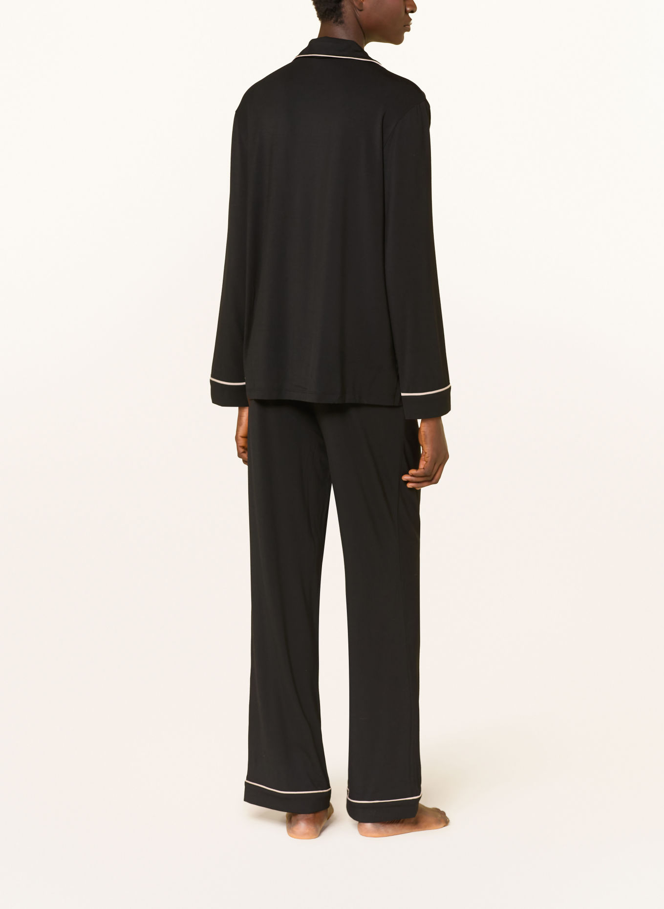 BOSS DREAMLINE Pajamas: BLACK / CREAM