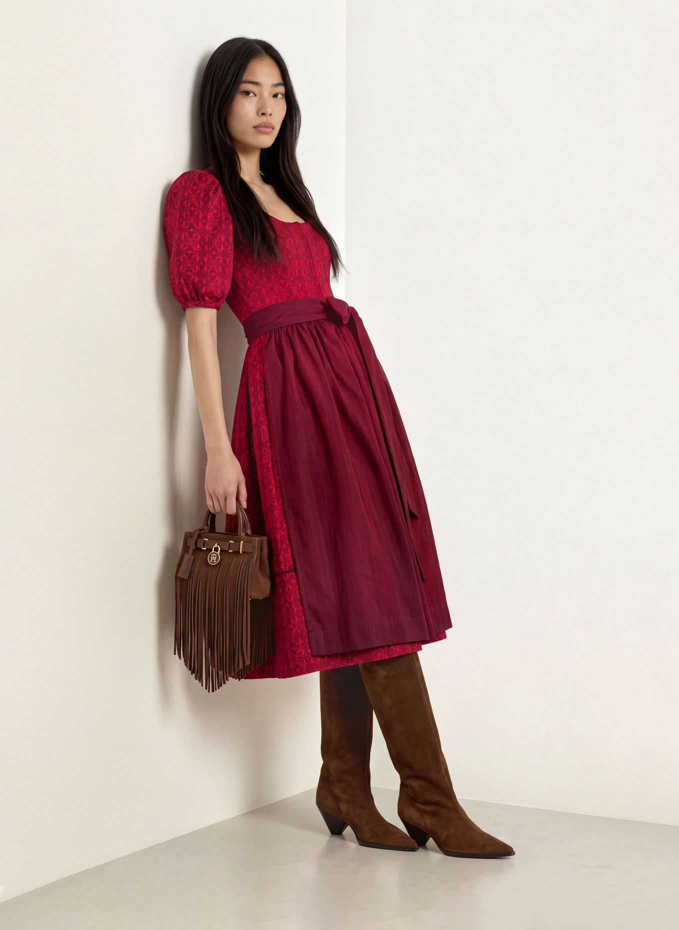 Grasegger Dirndl PAULINA: ROT / DUNKELROT
