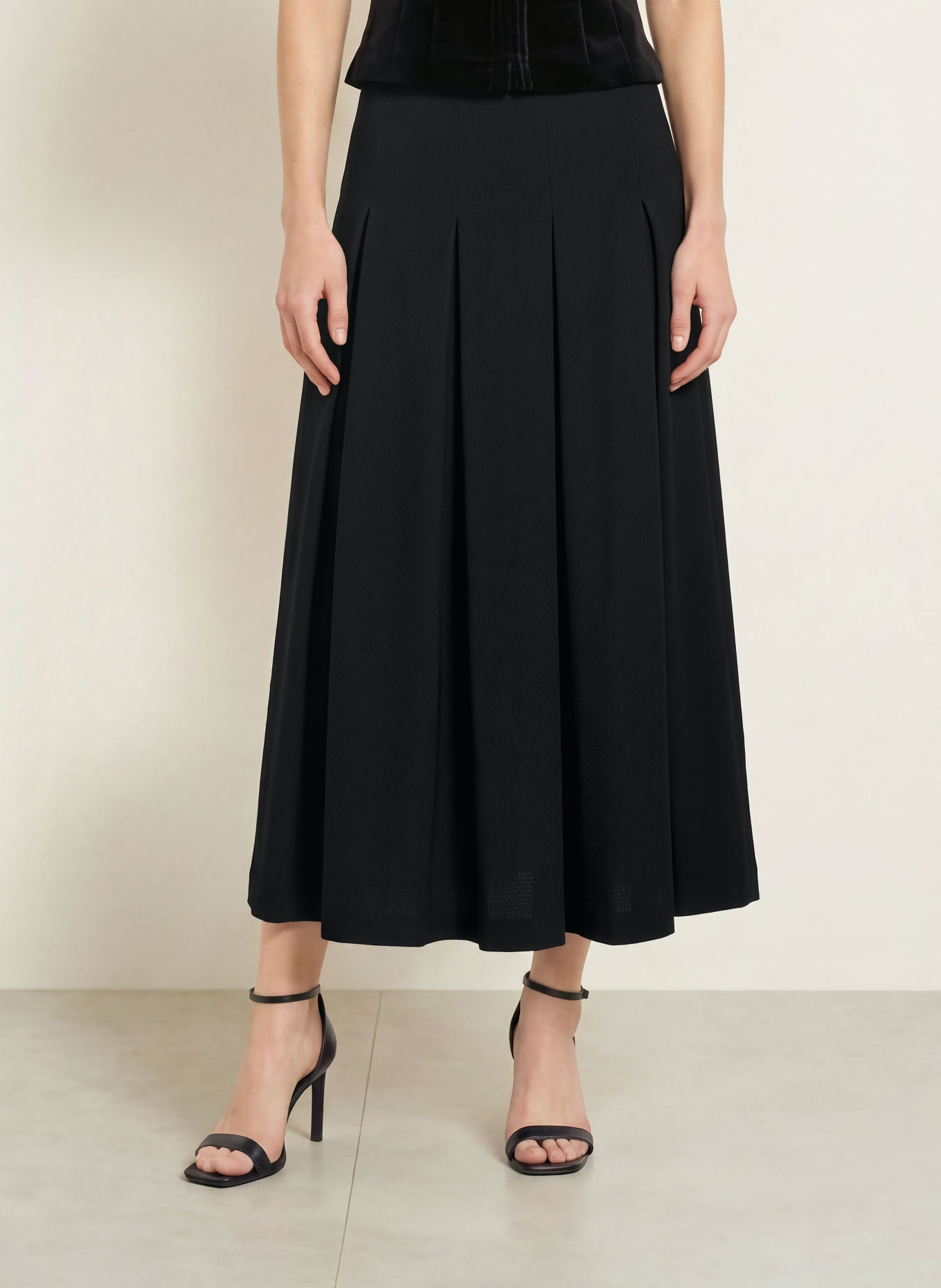Grasegger IVY Pleated Skirt: BLACK