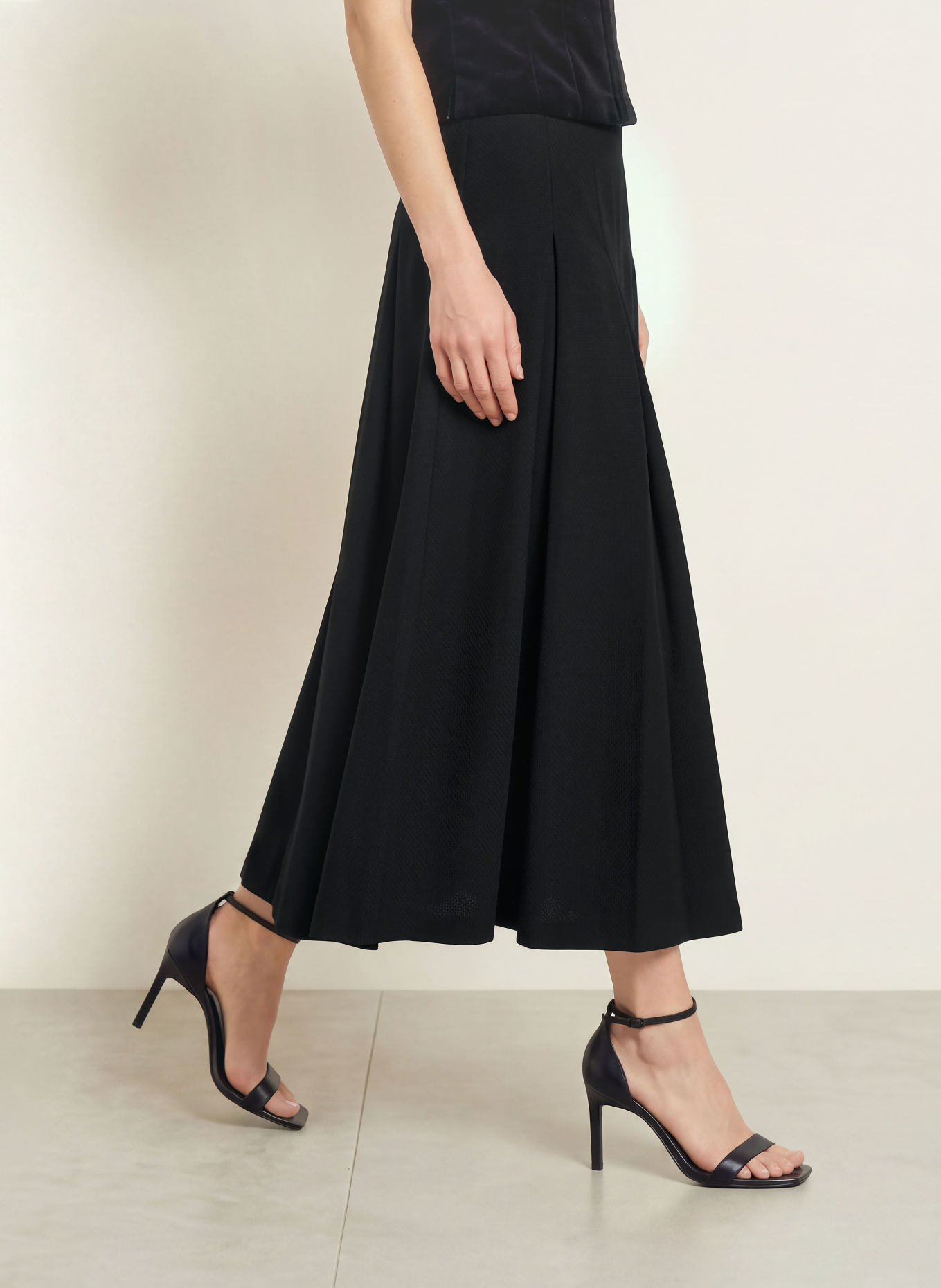 Grasegger IVY Pleated Skirt: BLACK