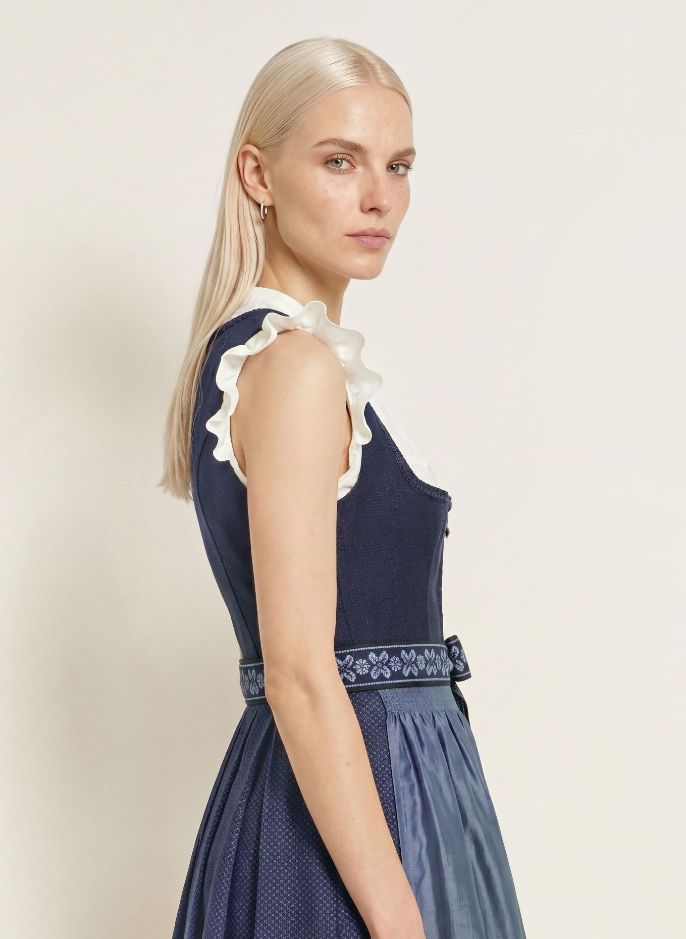 Spieth & Wensky Dirndl KÄTHE: DUNKELBLAU