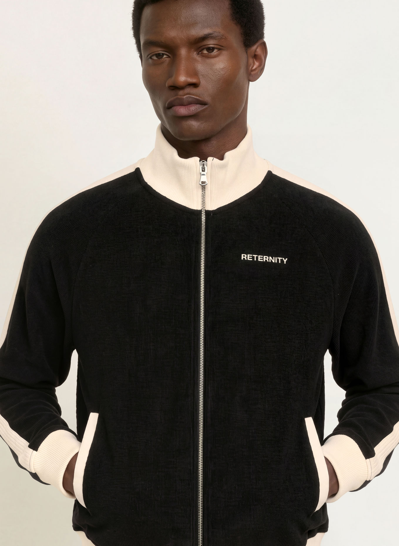 RETERNITY Vest STUDIO met galonstrepen: ZWART / ECRU