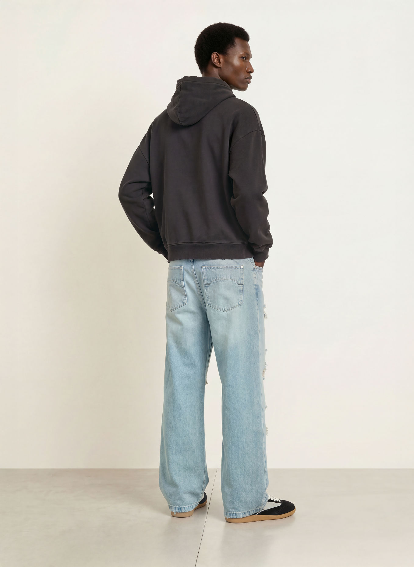 RETERNITY Hoodie AERO: DONKERGRIJS / DONKERROOD
