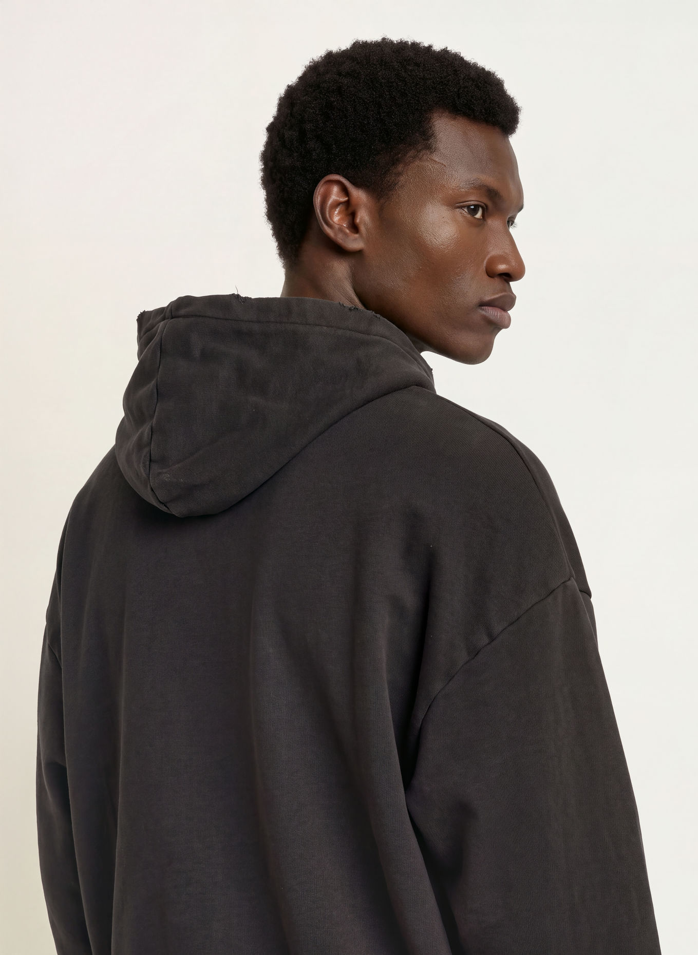 RETERNITY Hoodie AERO: DONKERGRIJS / DONKERROOD
