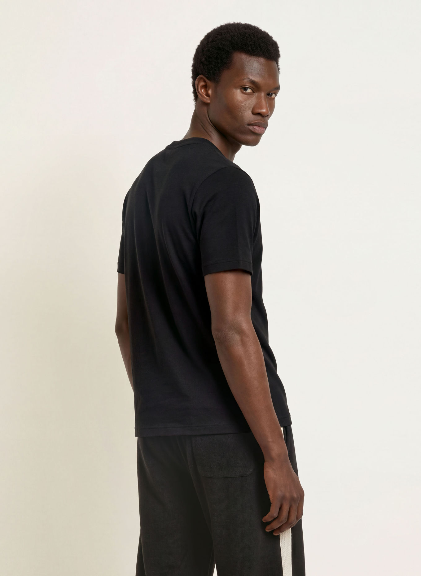 RETERNITY T-shirt L'ATELIER: ZWART