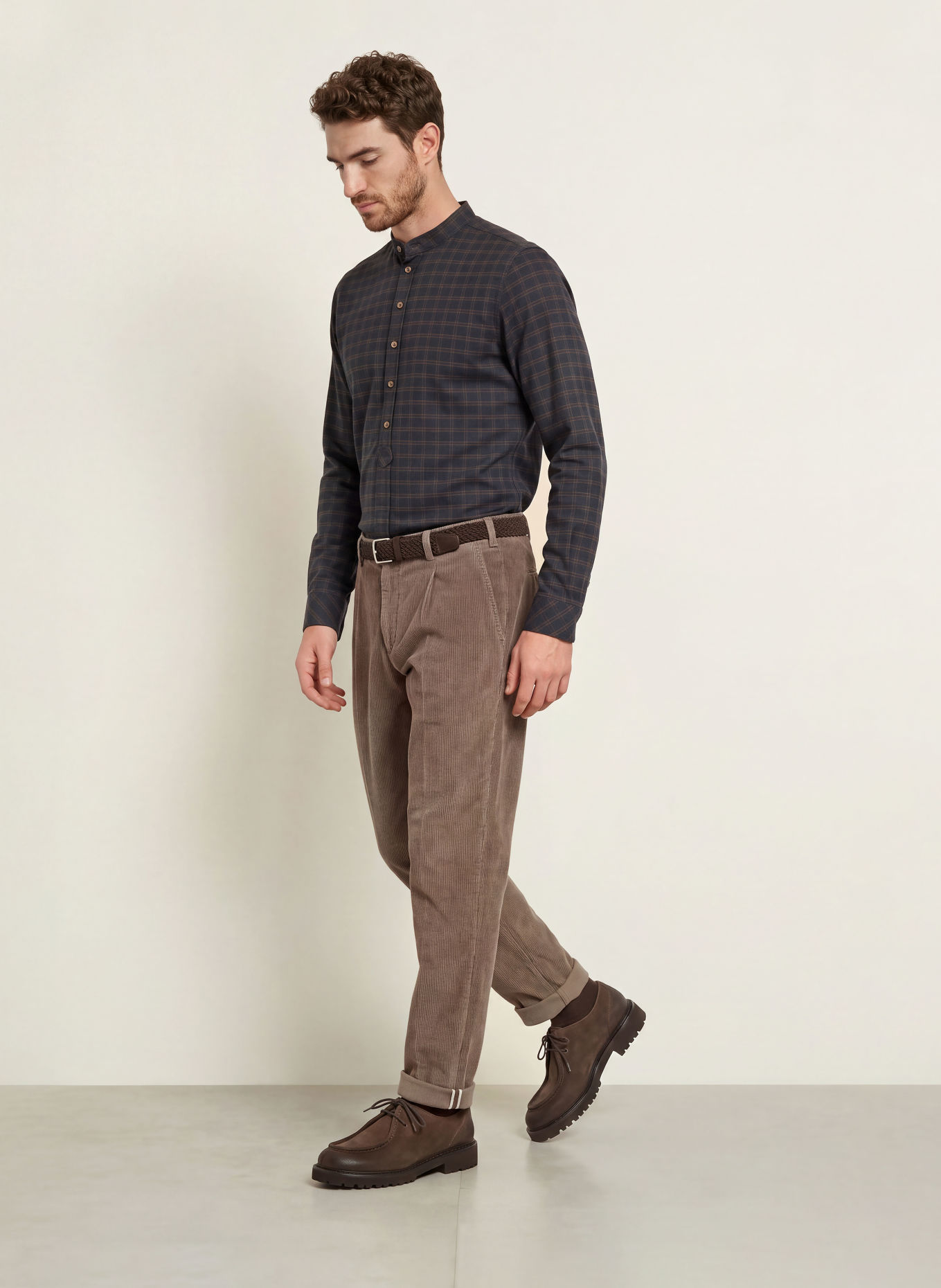 Grasegger Traditioneel overhemd KRAILING SK Slim Fit met opstaande kraag: DONKERBLAUW / MARRON FONCÉ