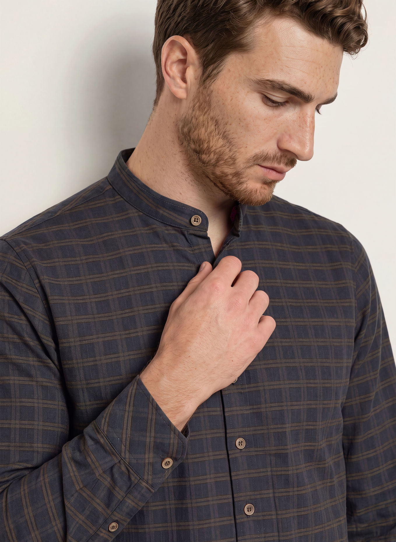 Grasegger Traditioneel overhemd KRAILING SK Slim Fit met opstaande kraag: DONKERBLAUW / MARRON FONCÉ