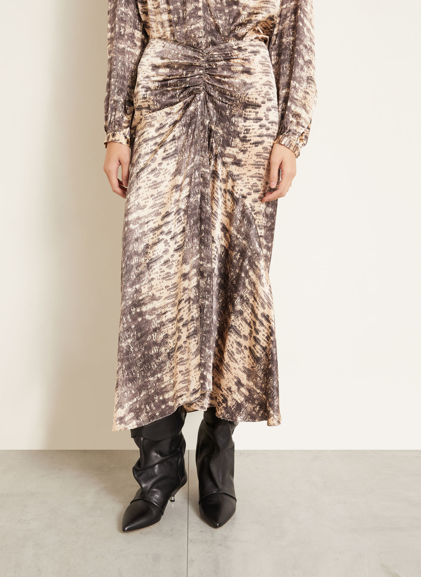 ISABEL MARANT Jupe en satin LAREN en soie: BEIGE / TAUPE