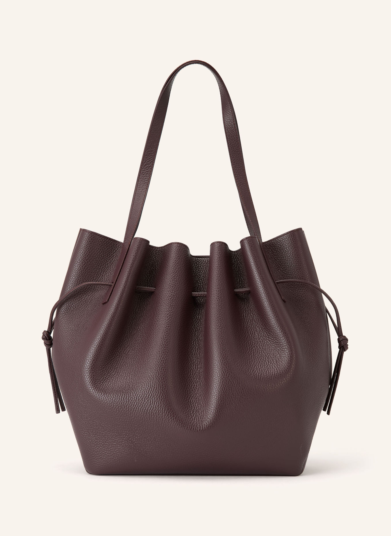YUZEFI SCALLOP Bucket Bag: DARK RED