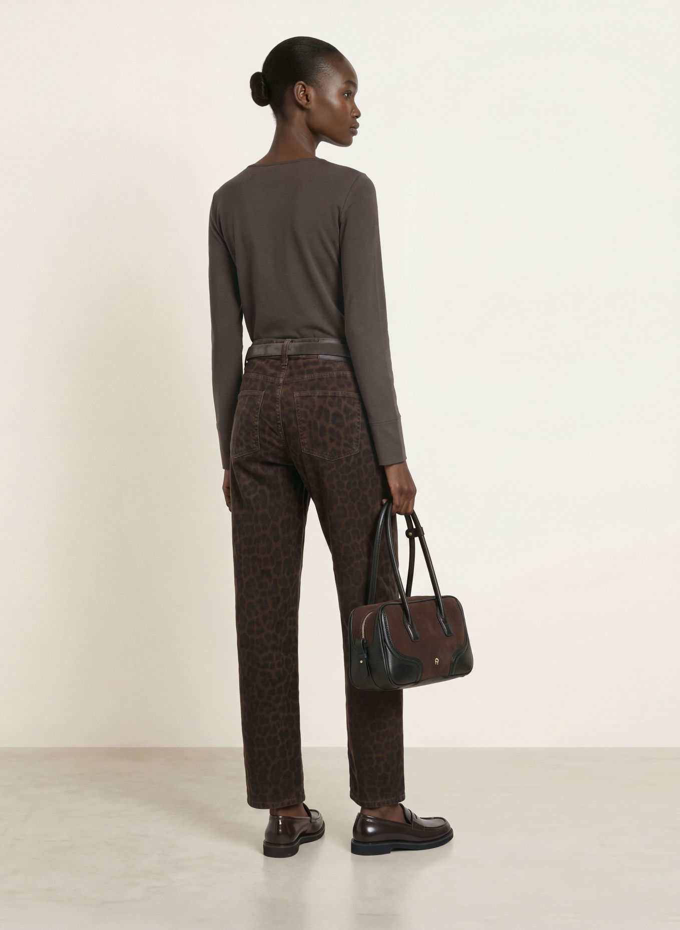 lilienfels Longsleeve mit Schluppe: DUNKELBRAUN