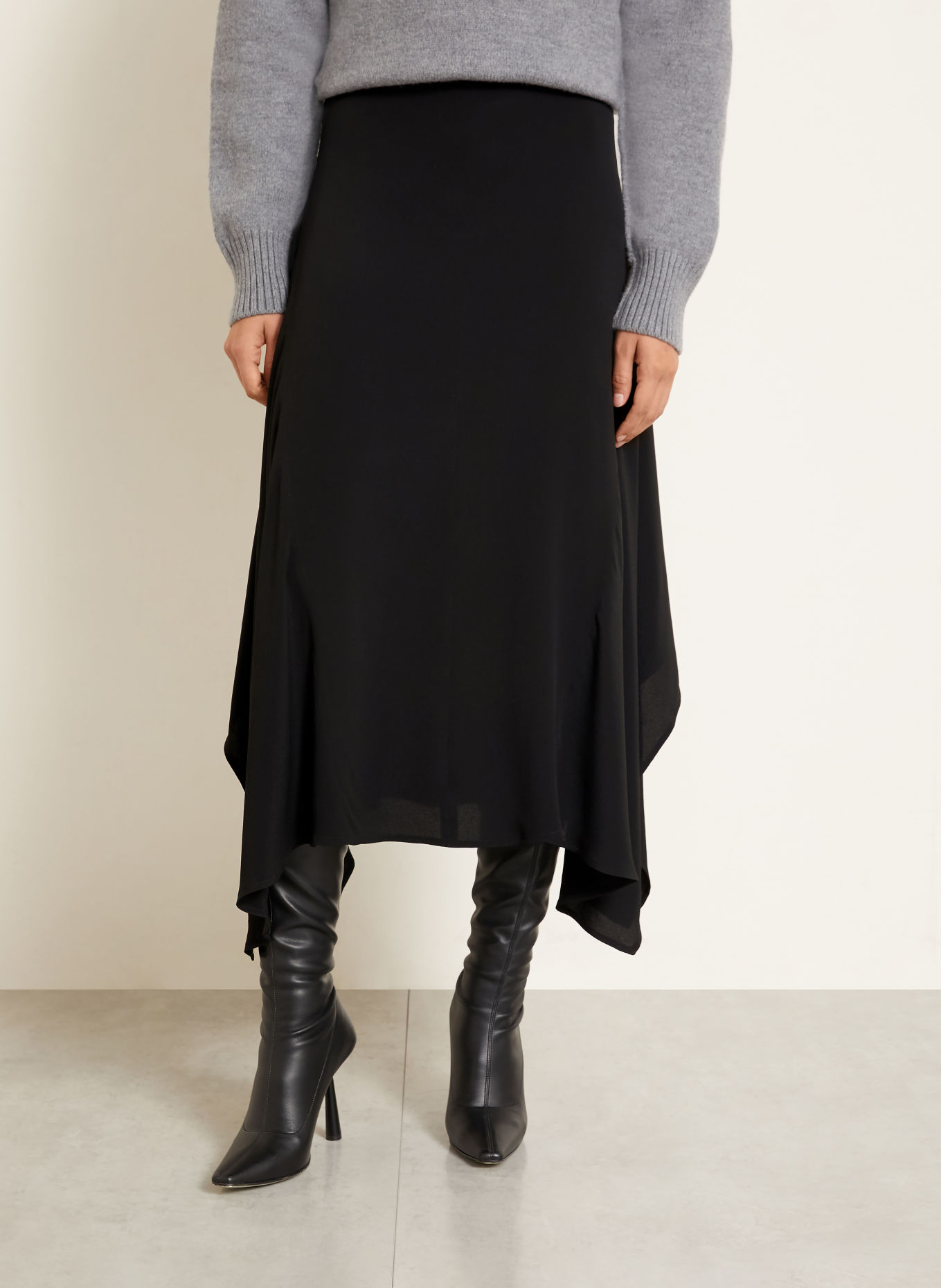 AMI PARIS Rok met zijde: ZWART
