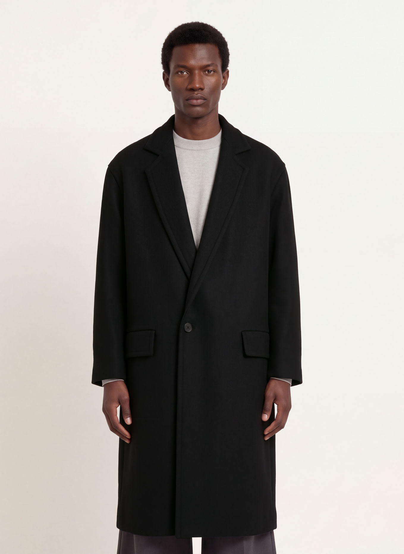 I'M BRIAN Oversized-Mantel: ZWART