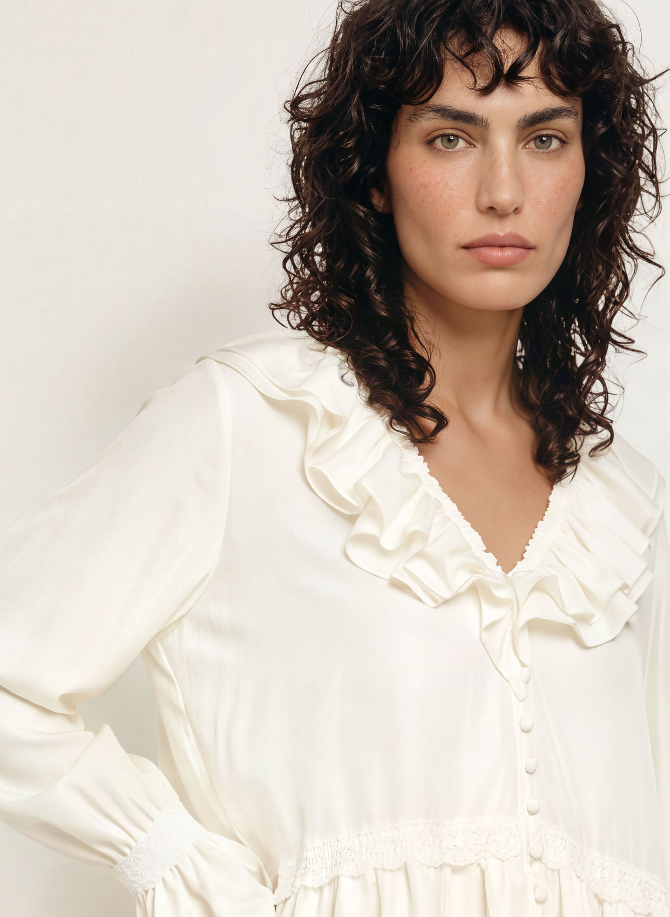 GANNI Satijnen blouseshirt met zijde: ECRU