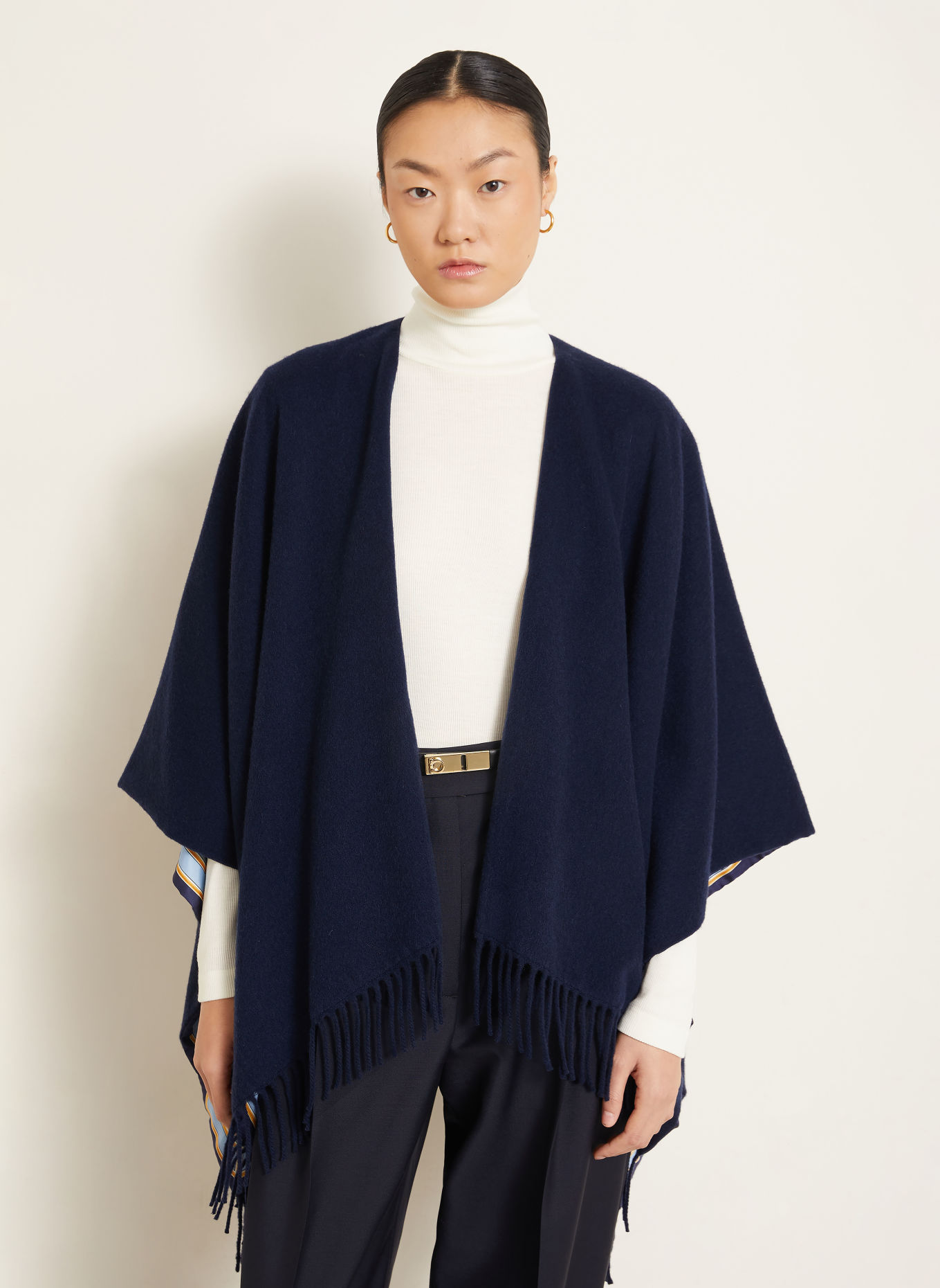 FERRAGAMO Cape FELINE im Materialmix zum Wenden: DUNKELBLAU / BEIGE / TÜRKIS