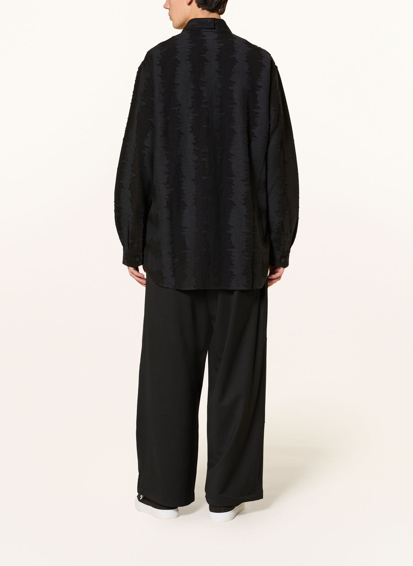 Y-3 Wide-Fit Cargo Trousers: BLACK