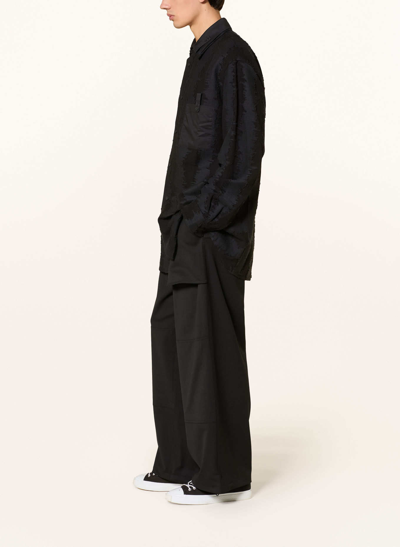 Y-3 Wide-Fit Cargo Trousers: BLACK