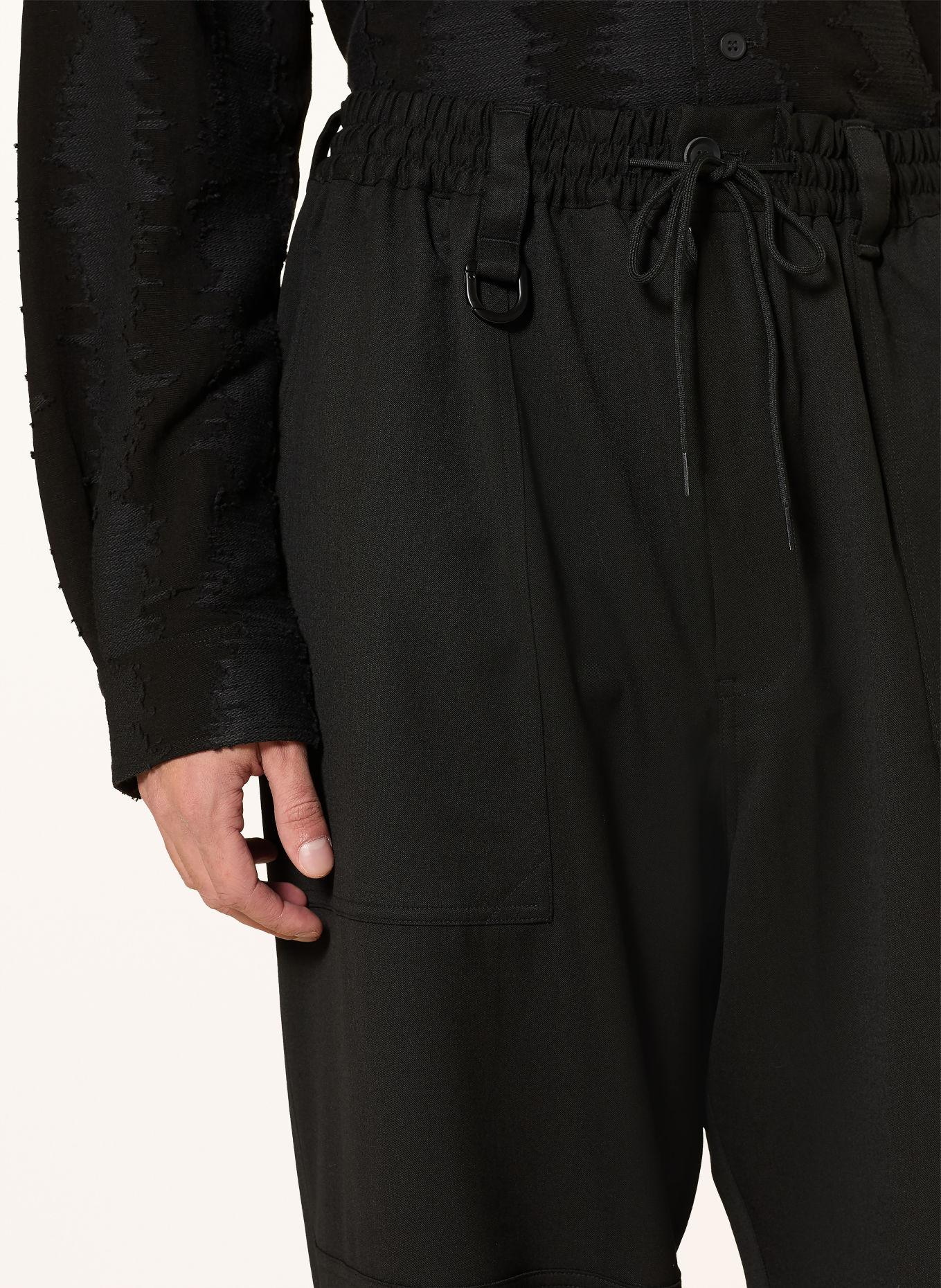 Y-3 Wide-Fit Cargo Trousers: BLACK