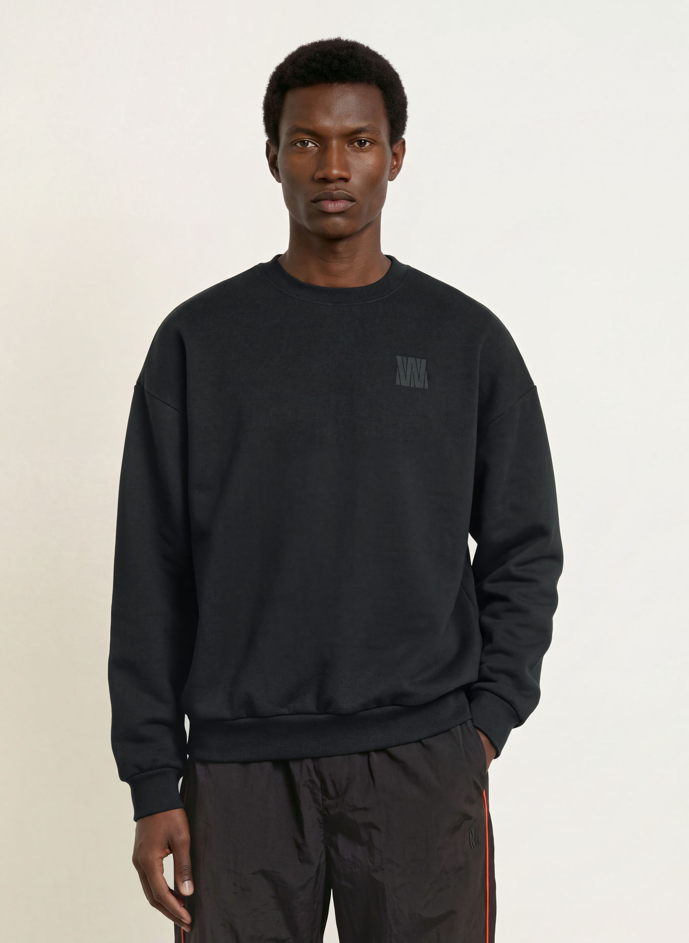 WRSTBHVR Sweatshirt STUDIO: SCHWARZ