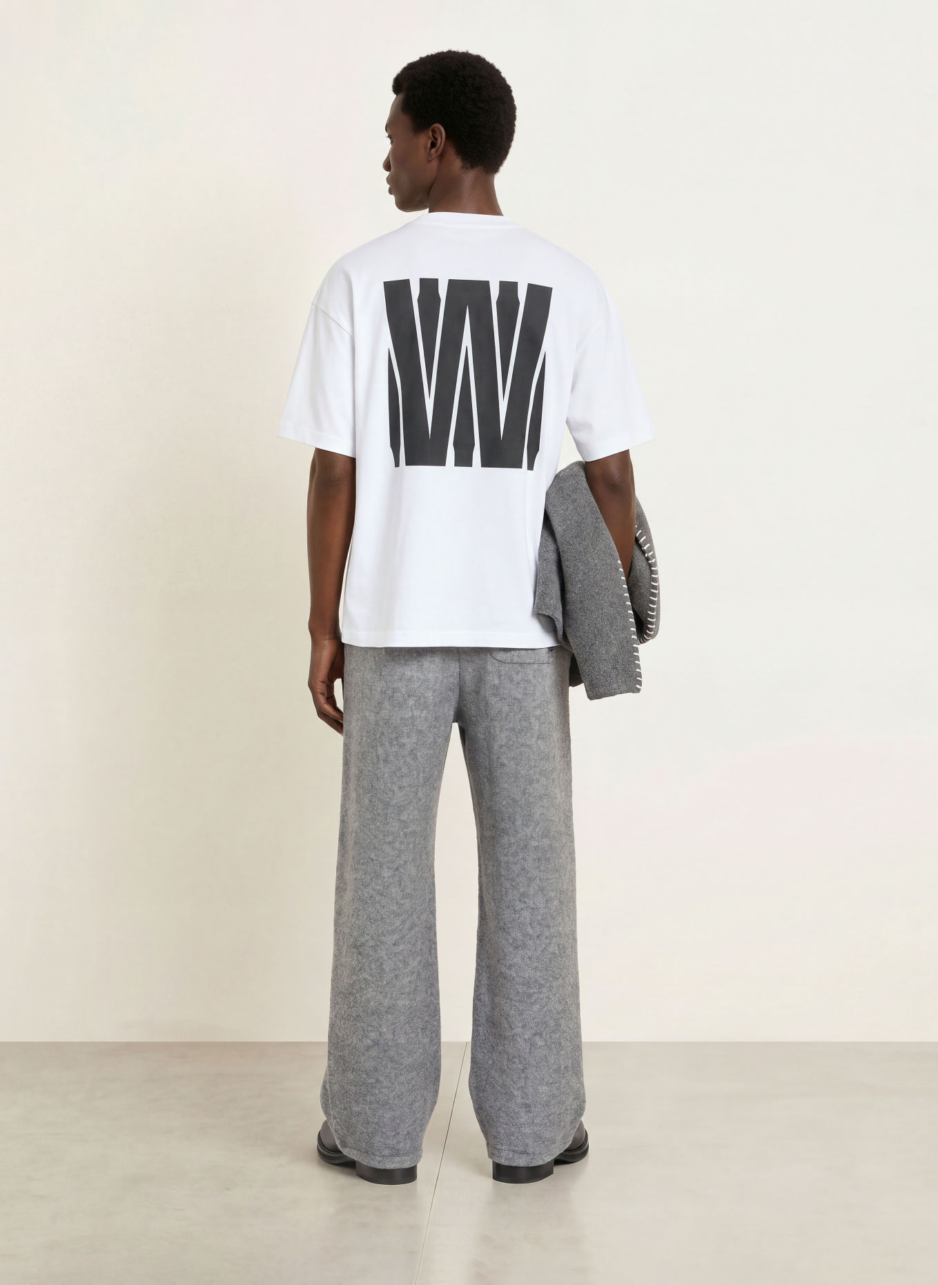 WRSTBHVR T-Shirt NENI: WEISS / SCHWARZ