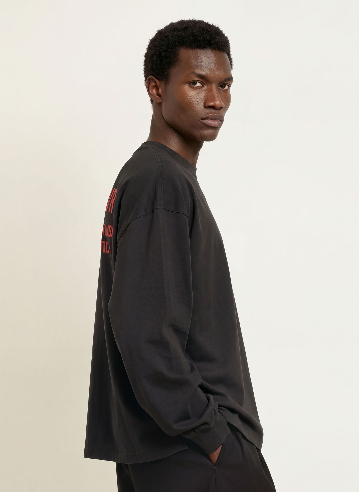 WRSTBHVR Long-sleeve shirt STUDIO V14: BLACK / RED