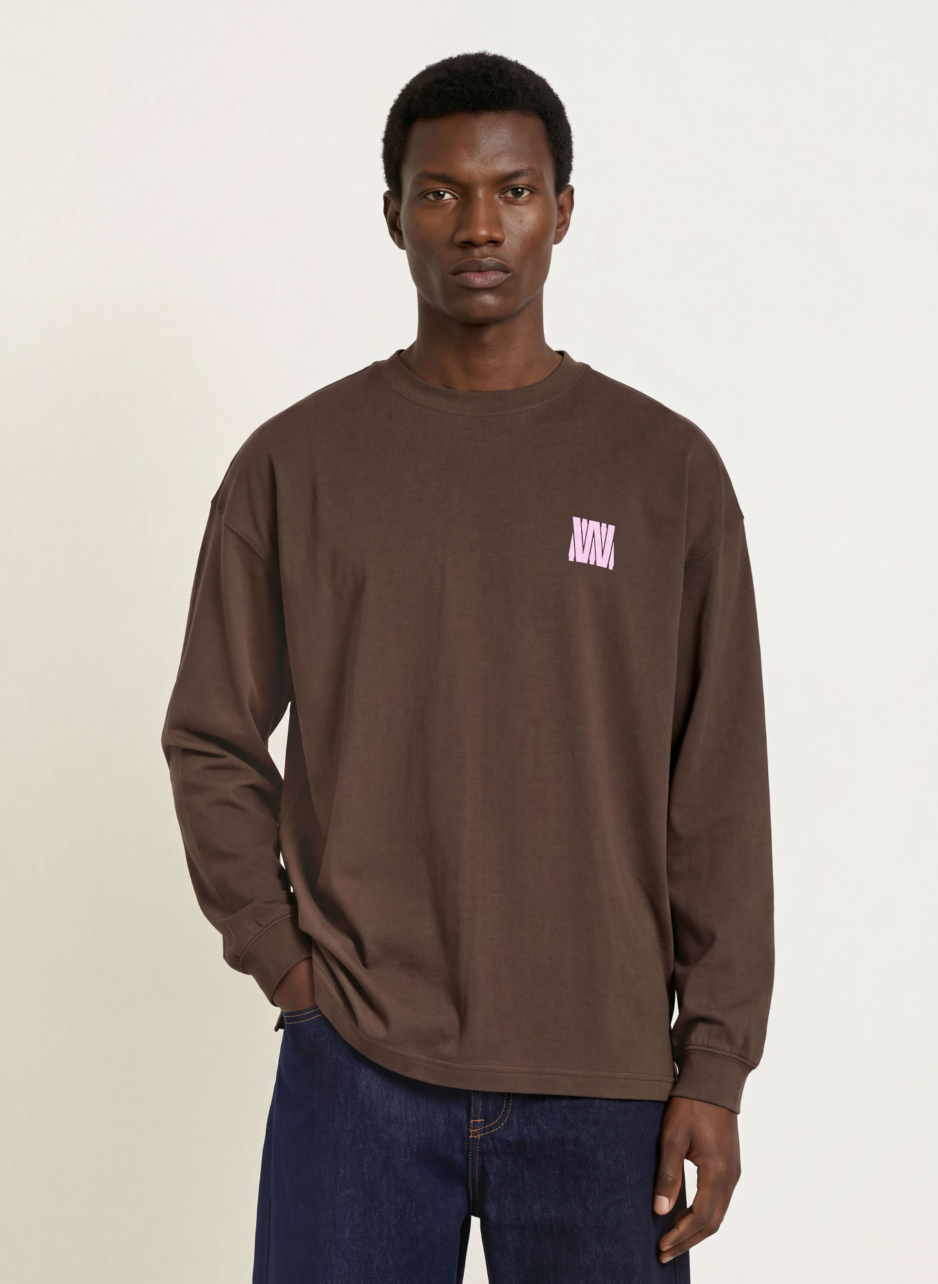 WRSTBHVR Longsleeve STUDIO V14: DUNKELBRAUN / ROSA