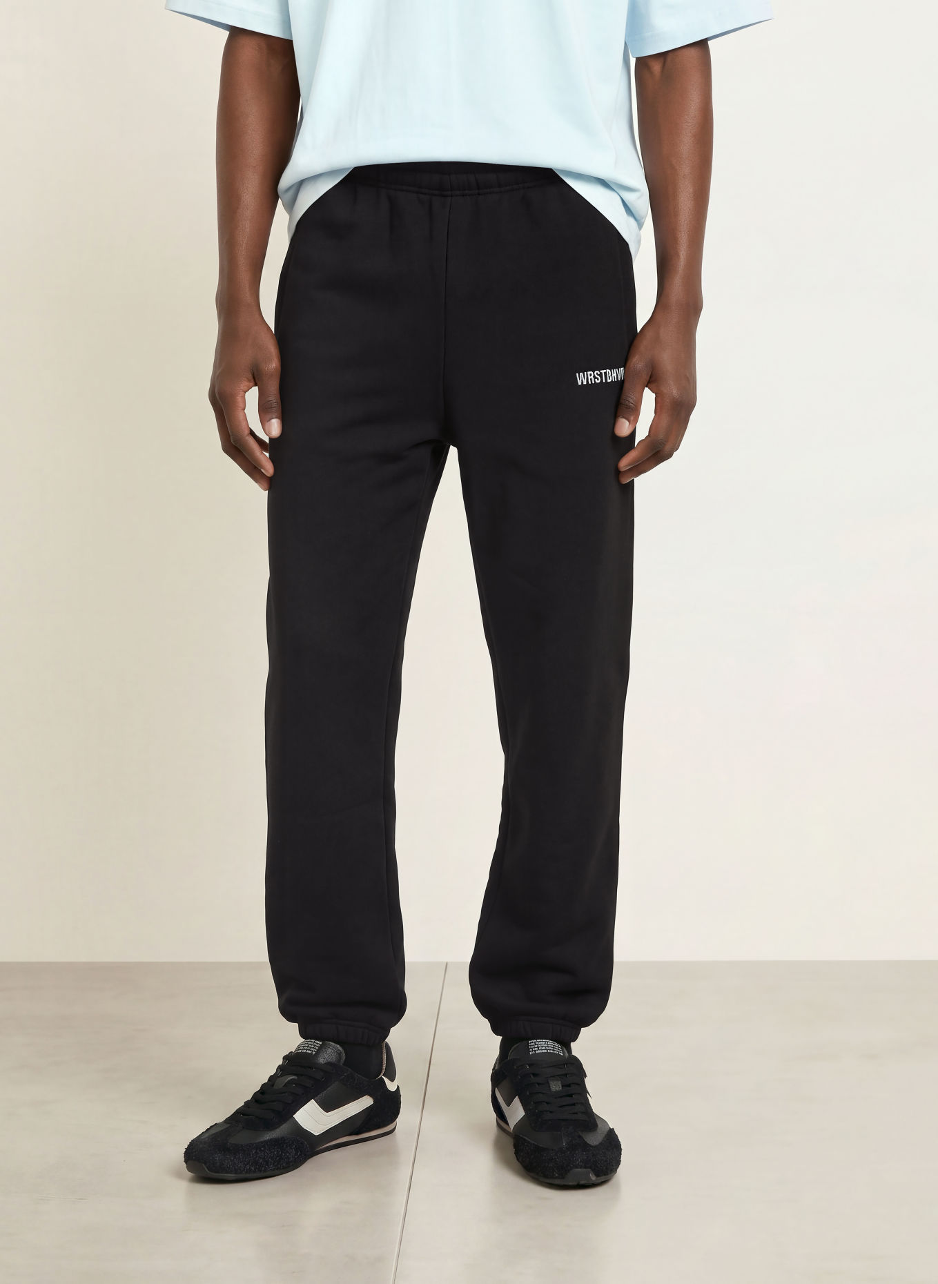 WRSTBHVR Sweatpants ILAY V3: SCHWARZ
