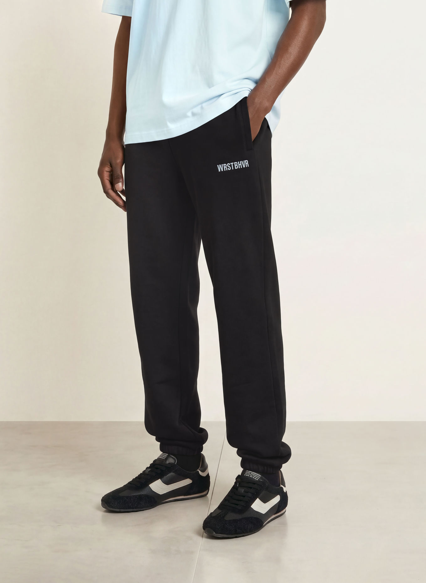 WRSTBHVR Sweatpants ILAY V3: SCHWARZ