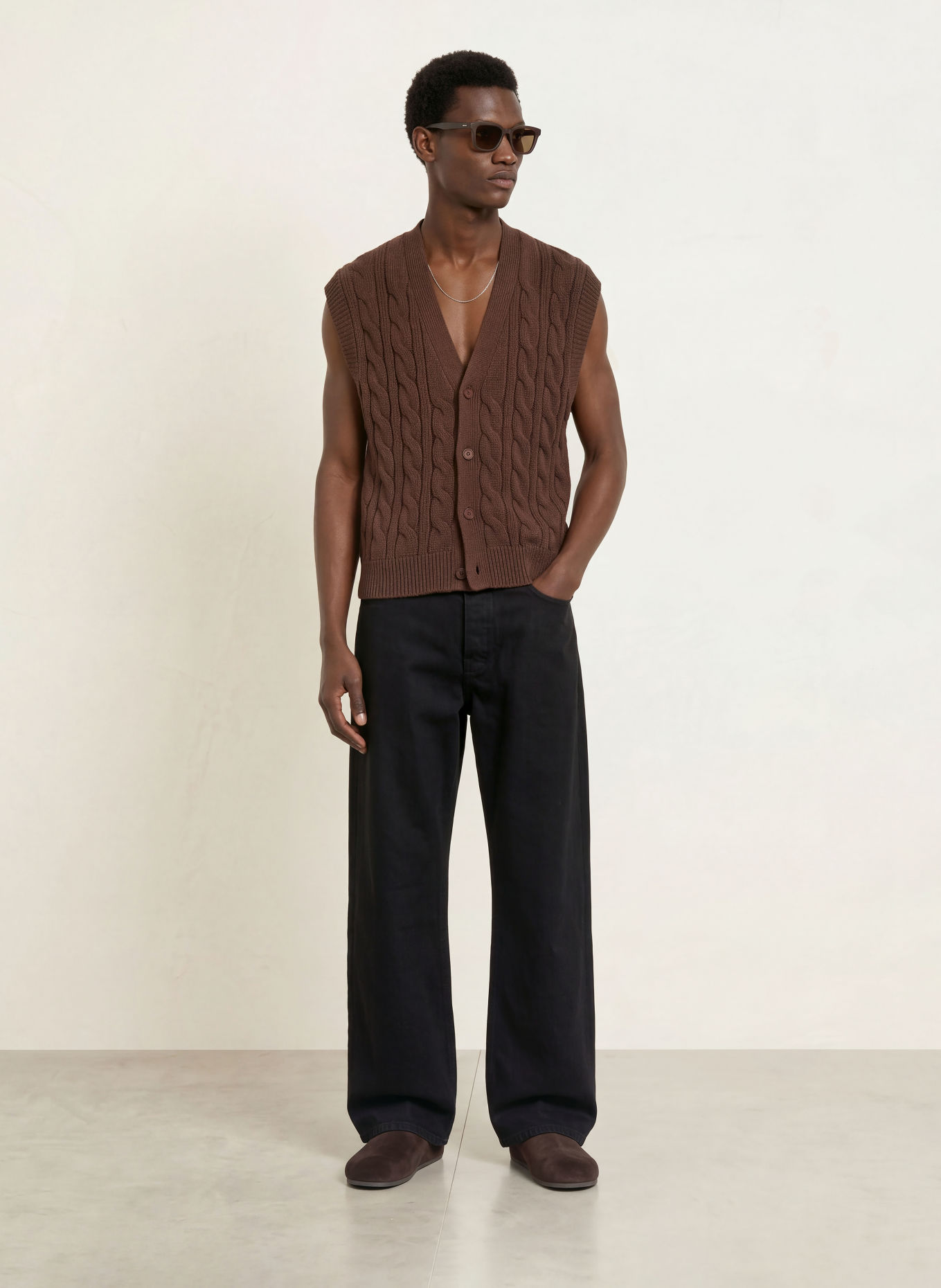 WRSTBHVR IMRAN Knit Vest: DARK BROWN