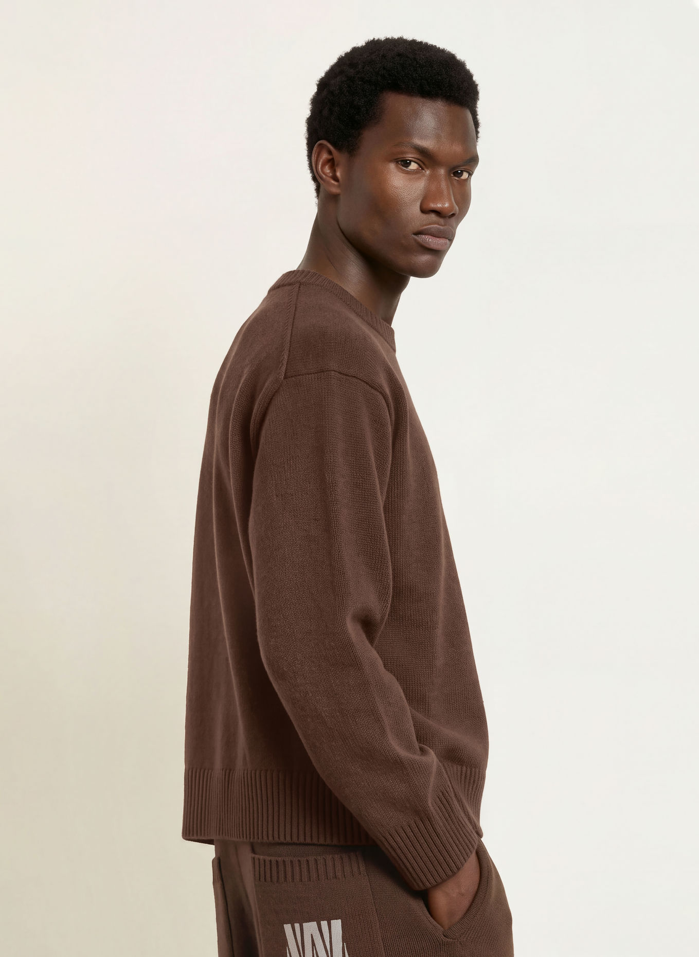 WRSTBHVR Pullover NERIAN aus Merinowolle: DUNKELBRAUN