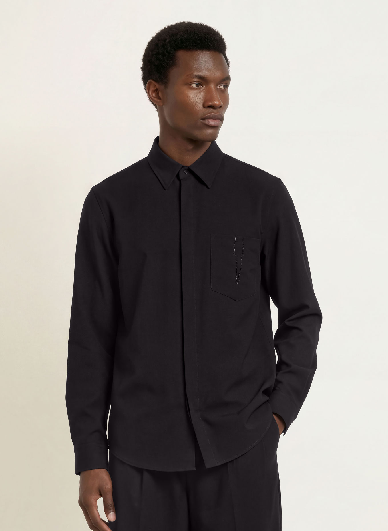 WRSTBHVR Hemd CHADRIN Oversized Fit: SCHWARZ