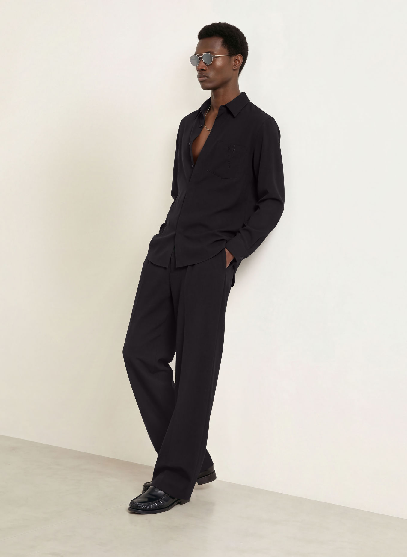 WRSTBHVR Hemd CHADRIN Oversized Fit: SCHWARZ