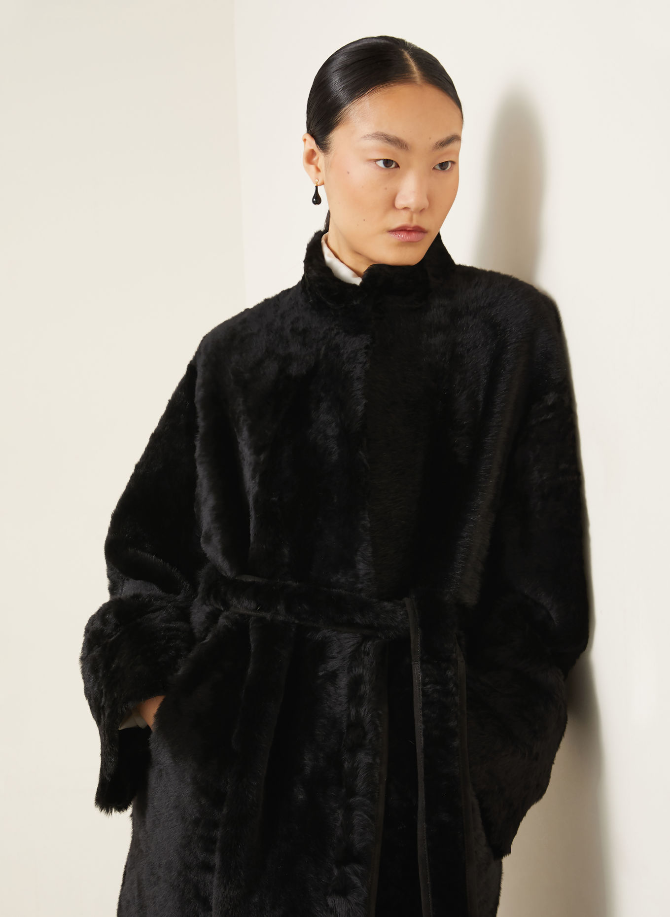 NOUR HAMMOUR Mantel GRACE: SCHWARZ