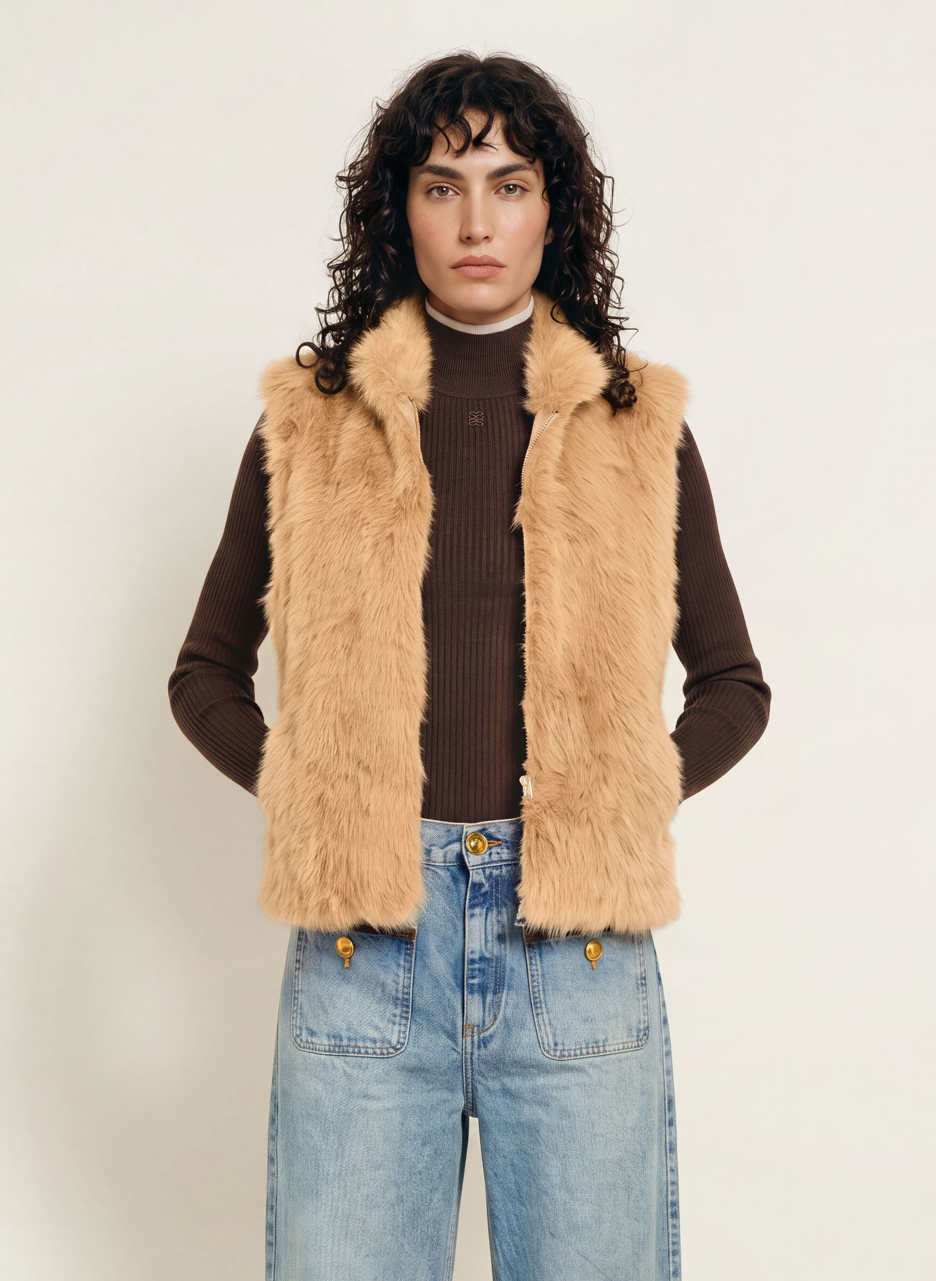 MRS & HUGS Bodywarmer van kunstbont: CAMEL