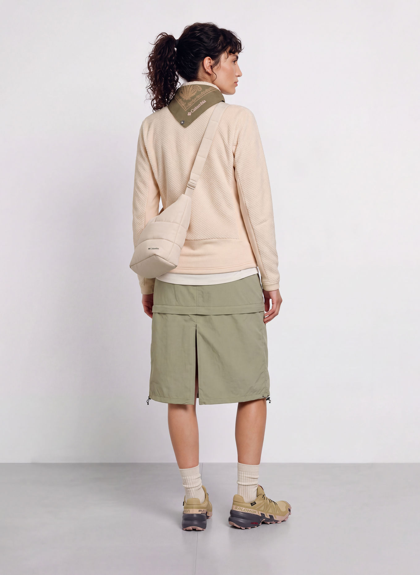 me°ru' ONEROA Fleece Jacket: BEIGE