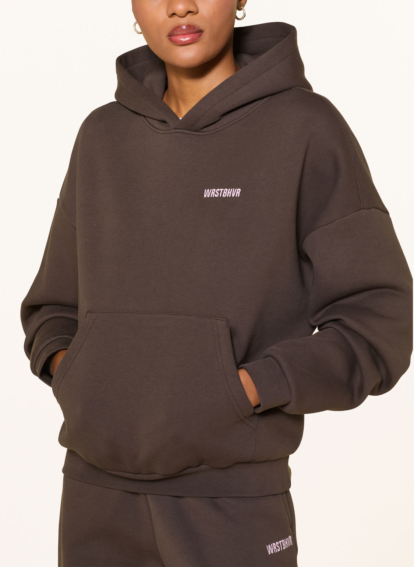 WRSTBHVR Hoodie DARA V3: BRAUN