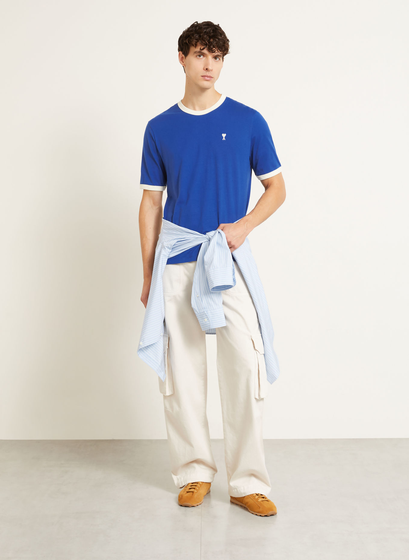 AMI PARIS T-shirt: NIEBIESKI / KREMOWY