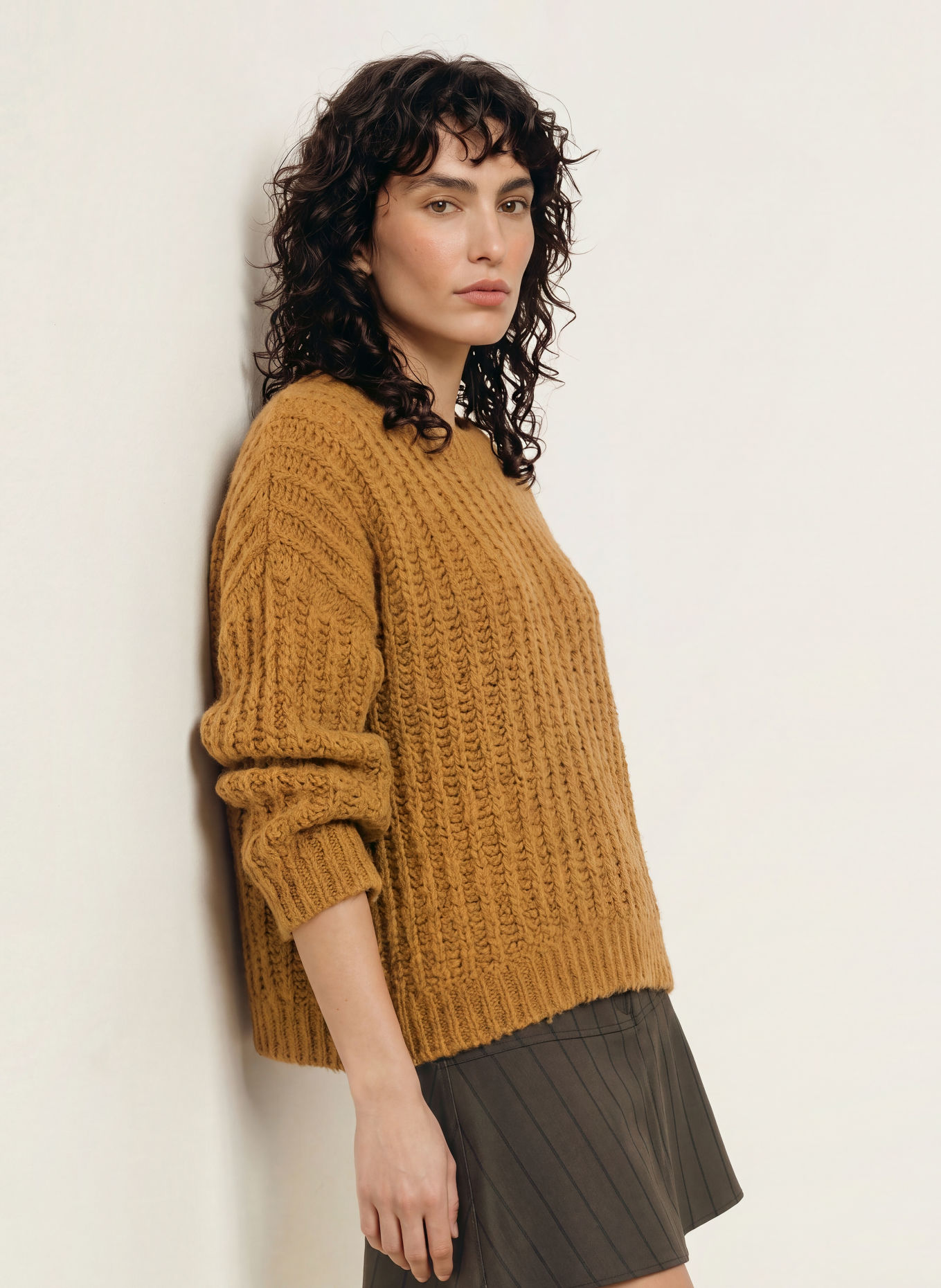 MRS & HUGS Pullover: KAMEL