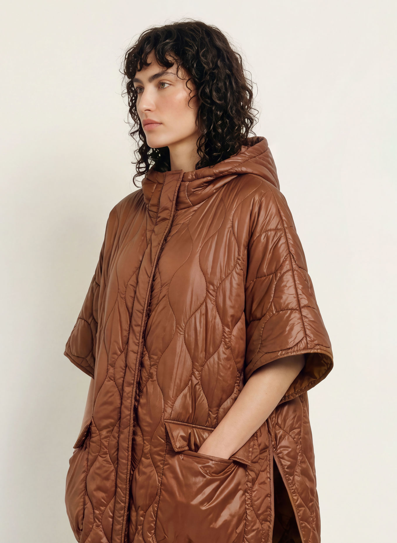 WOOLRICH Cape: MARO