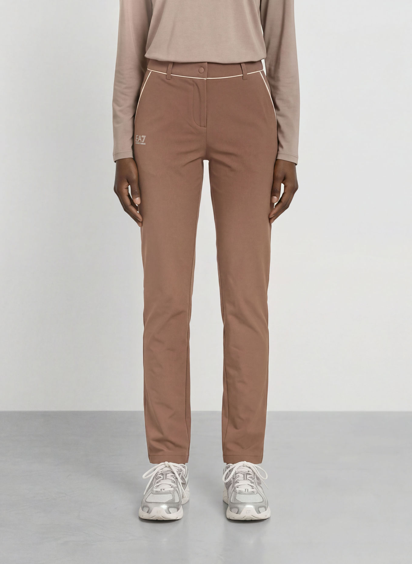 EA7 EMPORIO ARMANI Pantalon: MARRON / BLANC